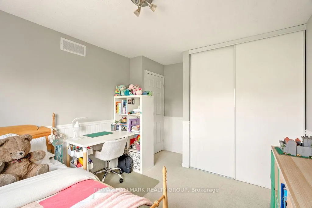 Photo 27 of 113 Carwood Circle, Ottawa, Carson Meadows — HOMEH