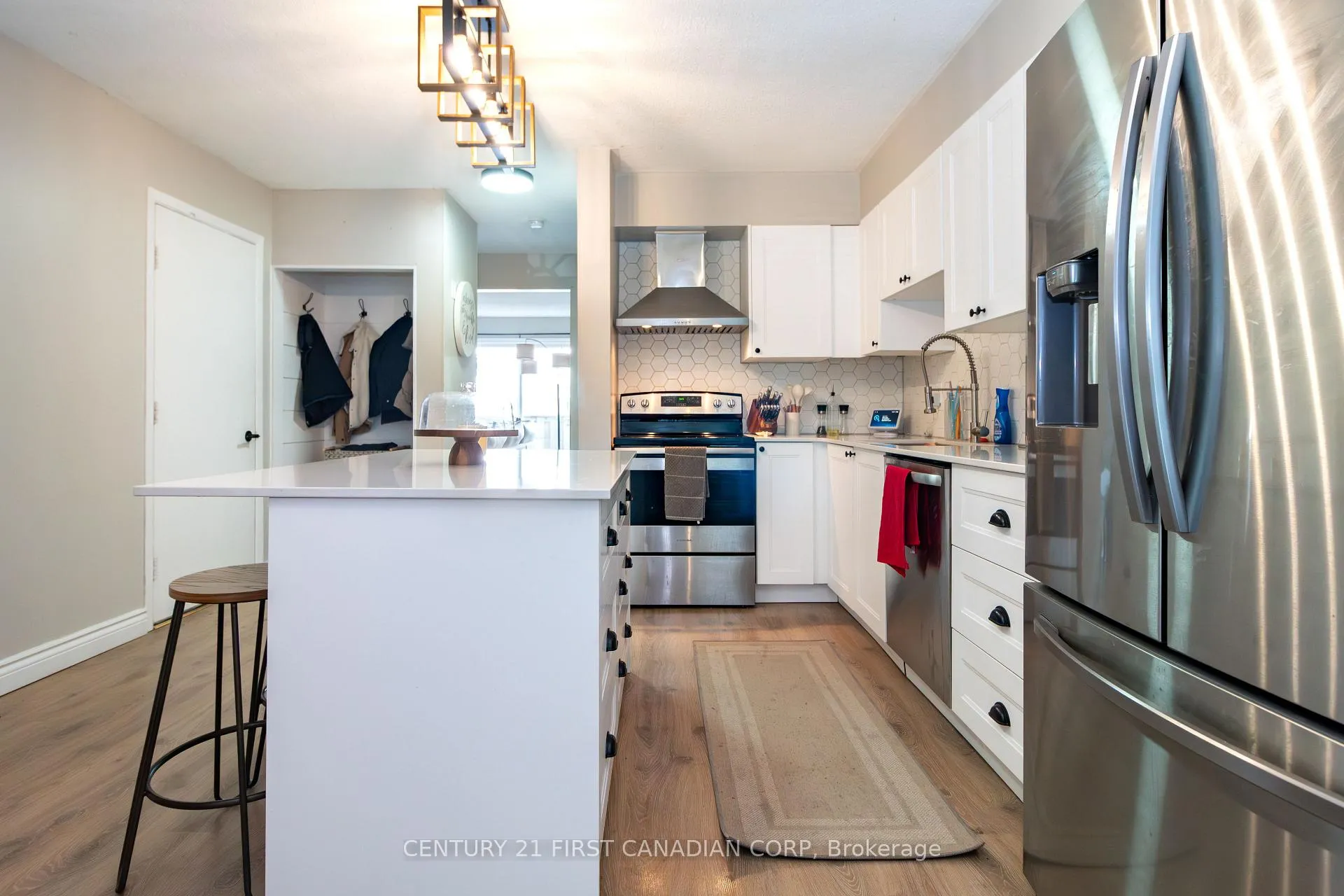 Photo 5 of Unit 101, 120 Centre Street, London, South E — HOMEH