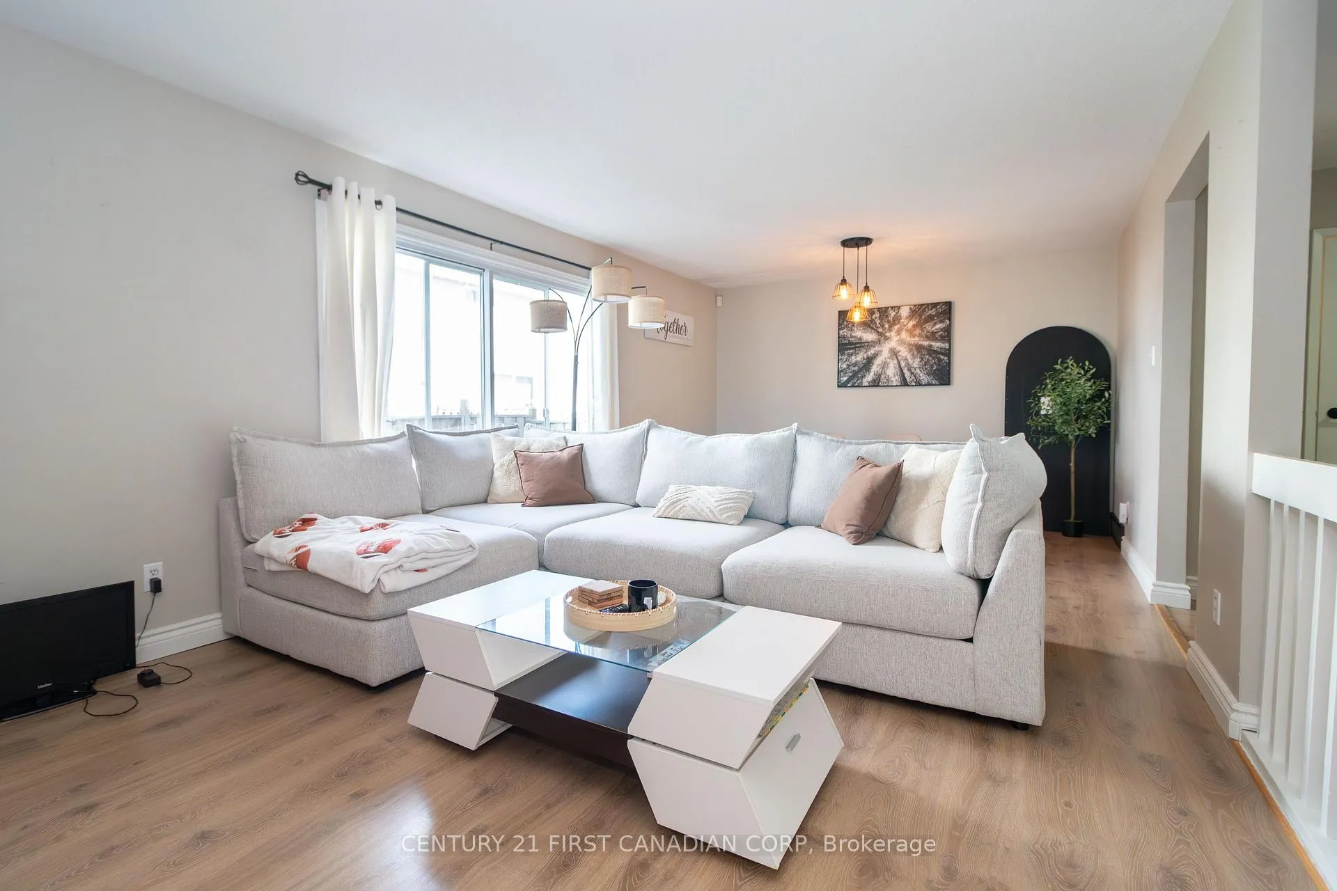 Photo 8 of Unit 101, 120 Centre Street, London, South E — HOMEH