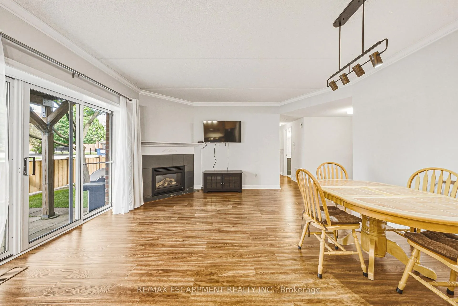 Photo 6 of Unit 42, 4045 Upper Middle Road, Burlington, Rose — HOMEH