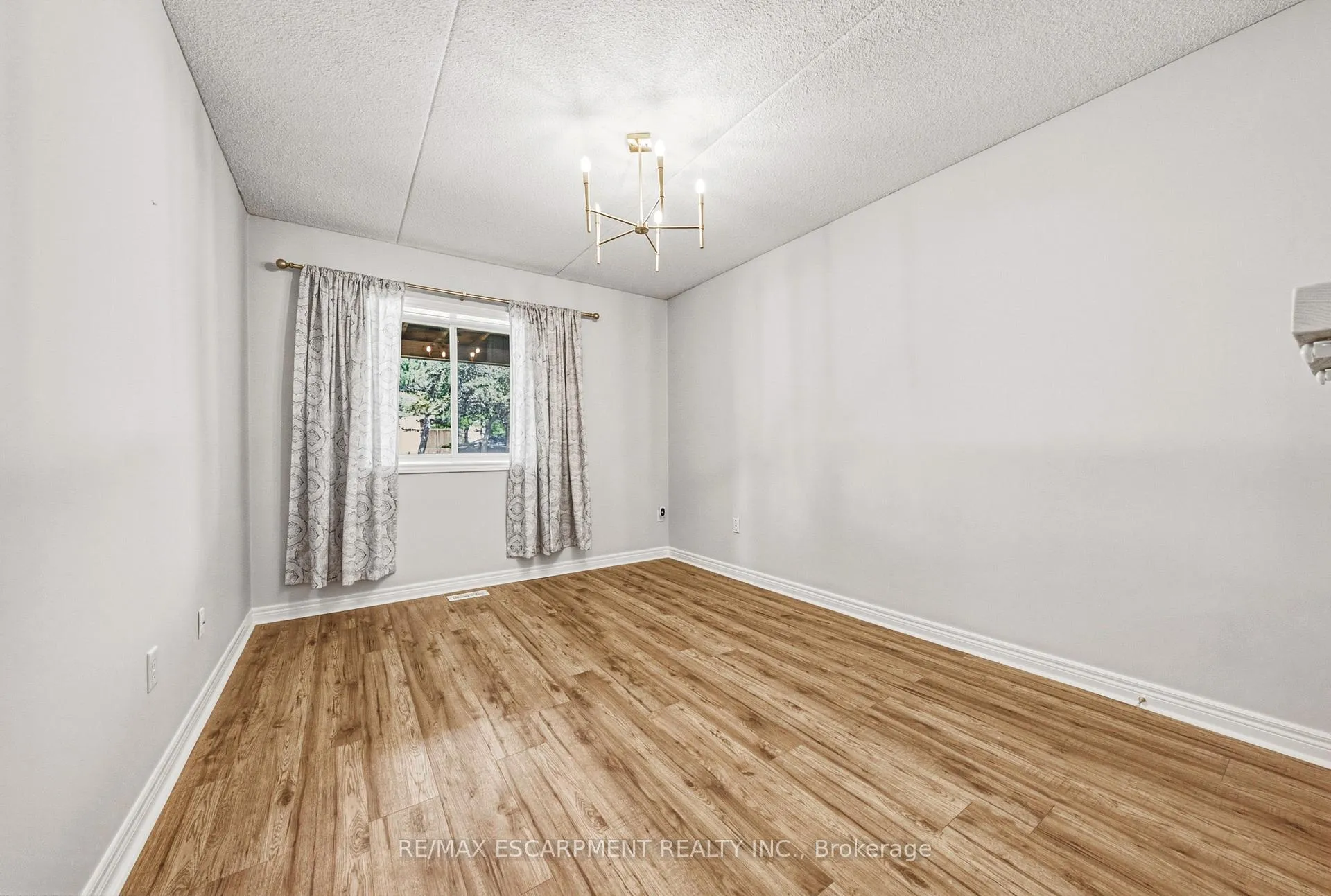 Photo 10 of Unit 42, 4045 Upper Middle Road, Burlington, Rose — HOMEH
