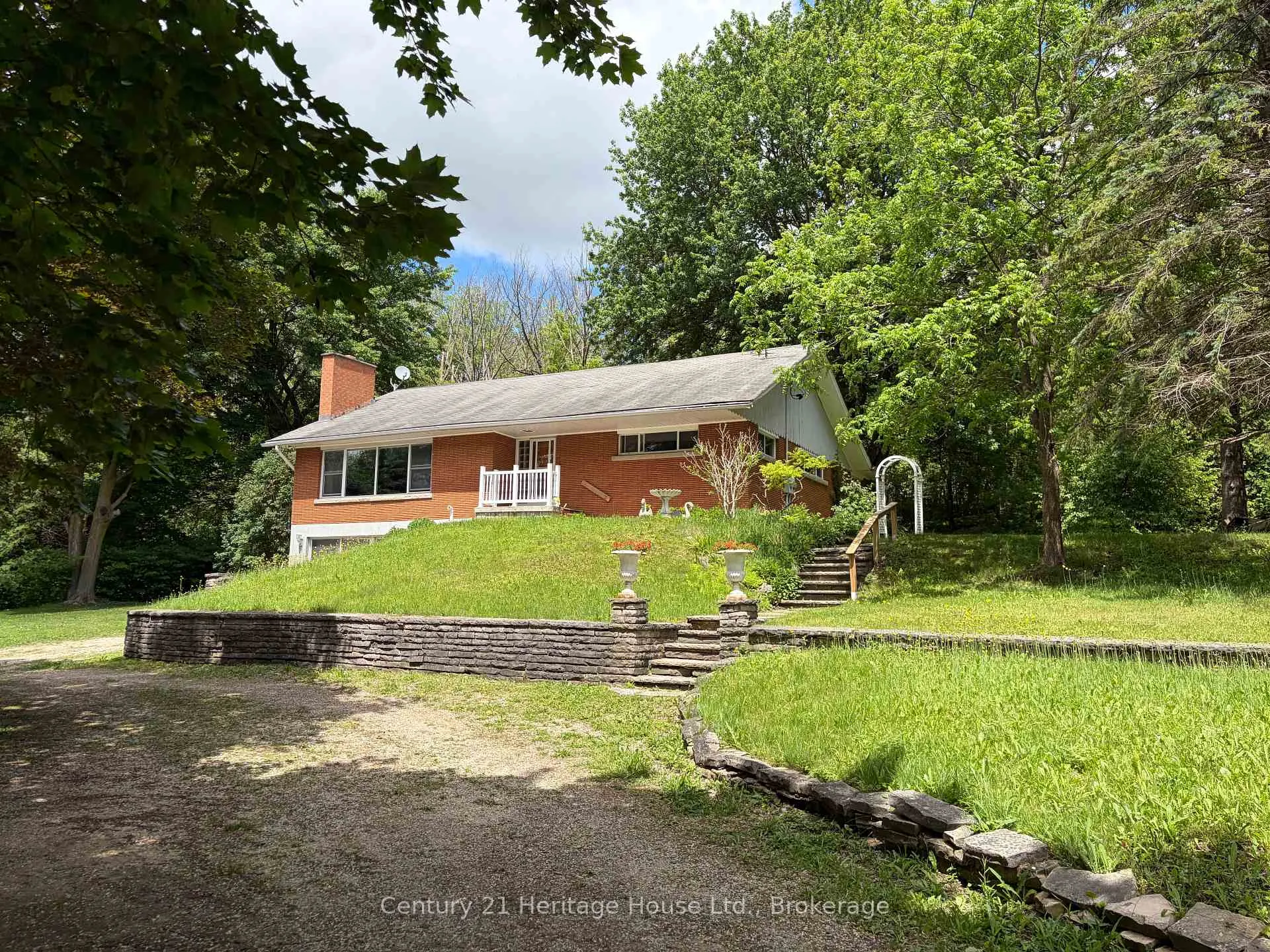 Photo 1 of 252 Durham Road W, West Grey — HOMEH