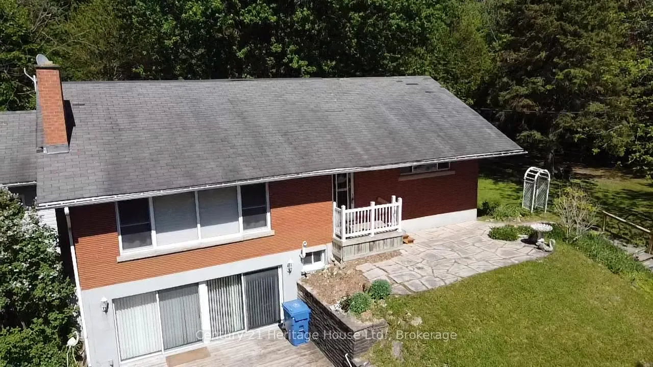 Photo 3 of 252 Durham Road W, West Grey — HOMEH