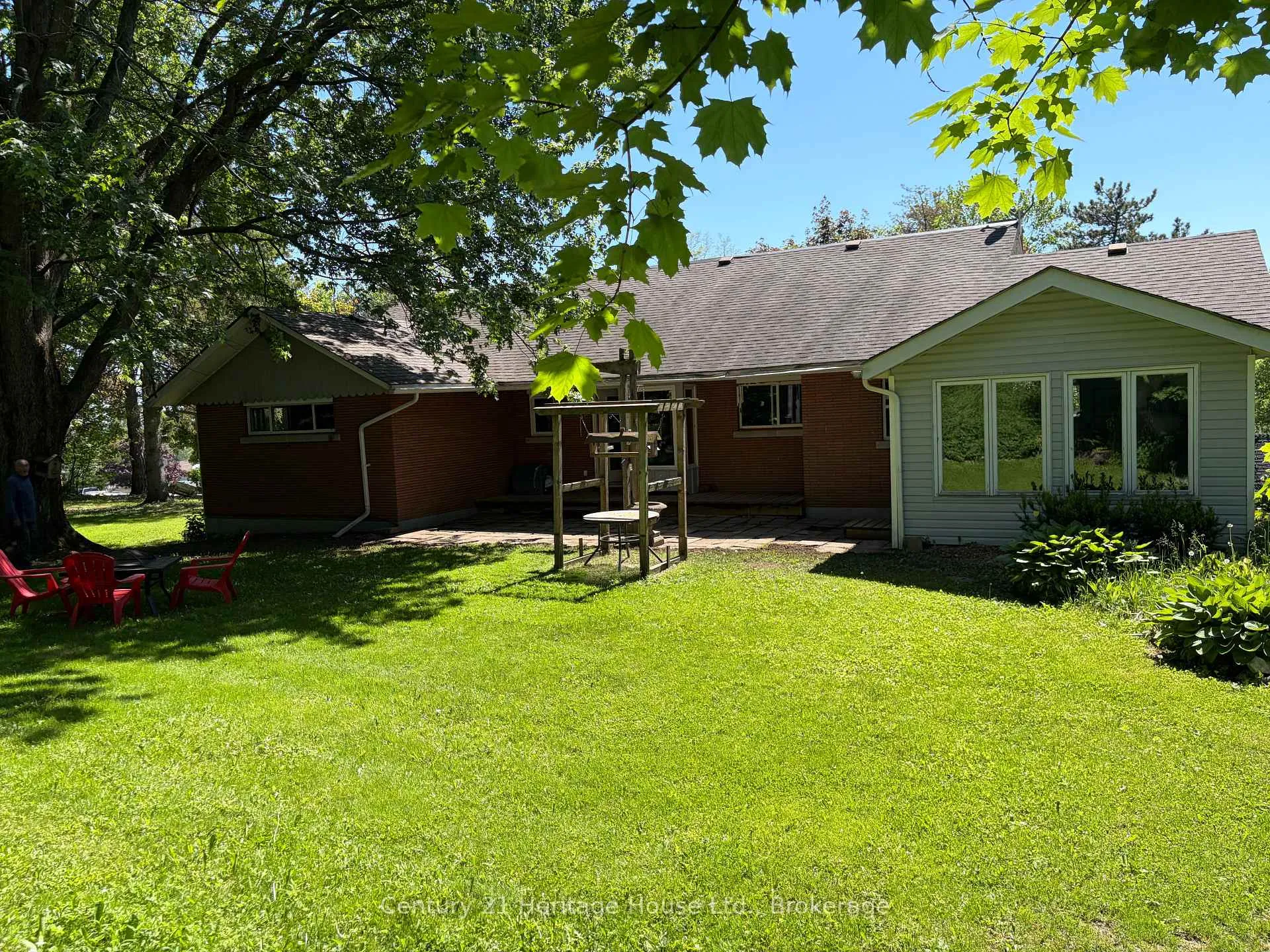 Photo 39 of 252 Durham Road W, West Grey — HOMEH