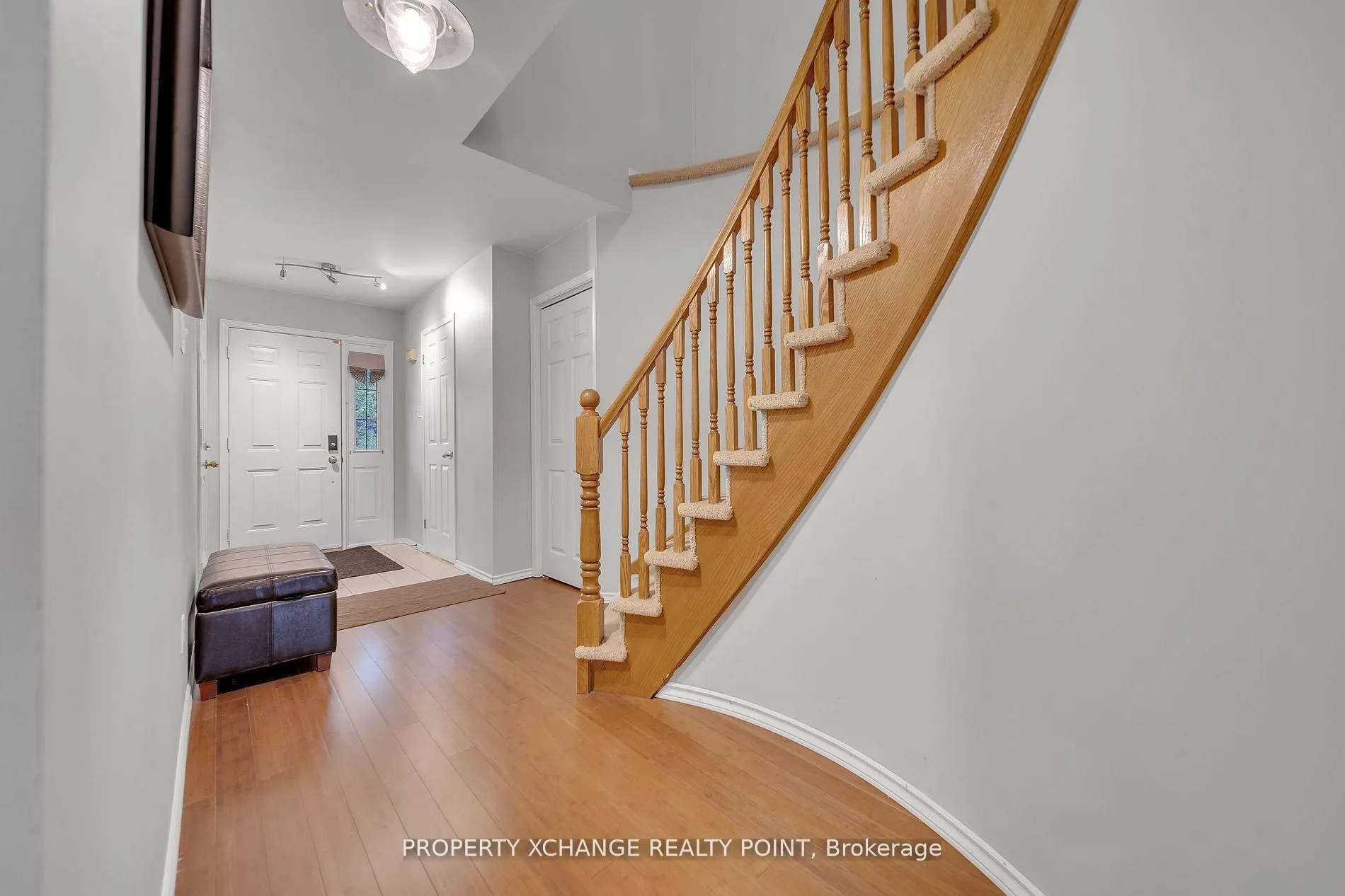 Photo 5 of 244 Candlewood Drive, Hamilton, Stoney Creek Mountain — HOMEH