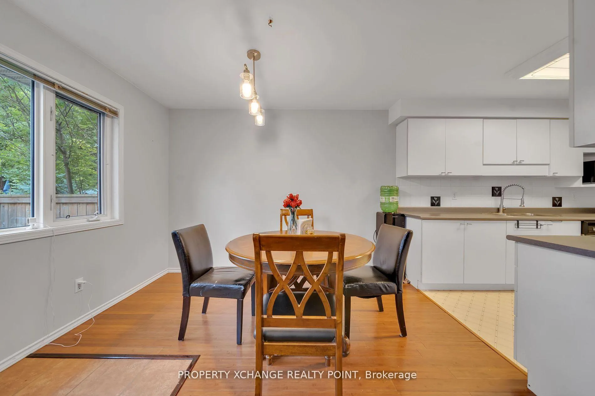 Photo 10 of 244 Candlewood Drive, Hamilton, Stoney Creek Mountain — HOMEH