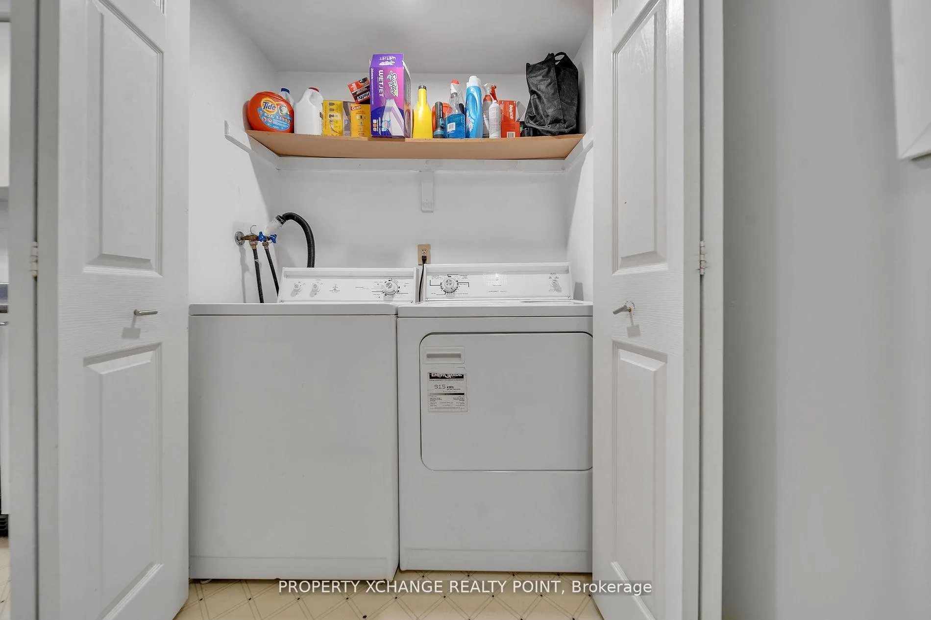 Photo 14 of 244 Candlewood Drive, Hamilton, Stoney Creek Mountain — HOMEH