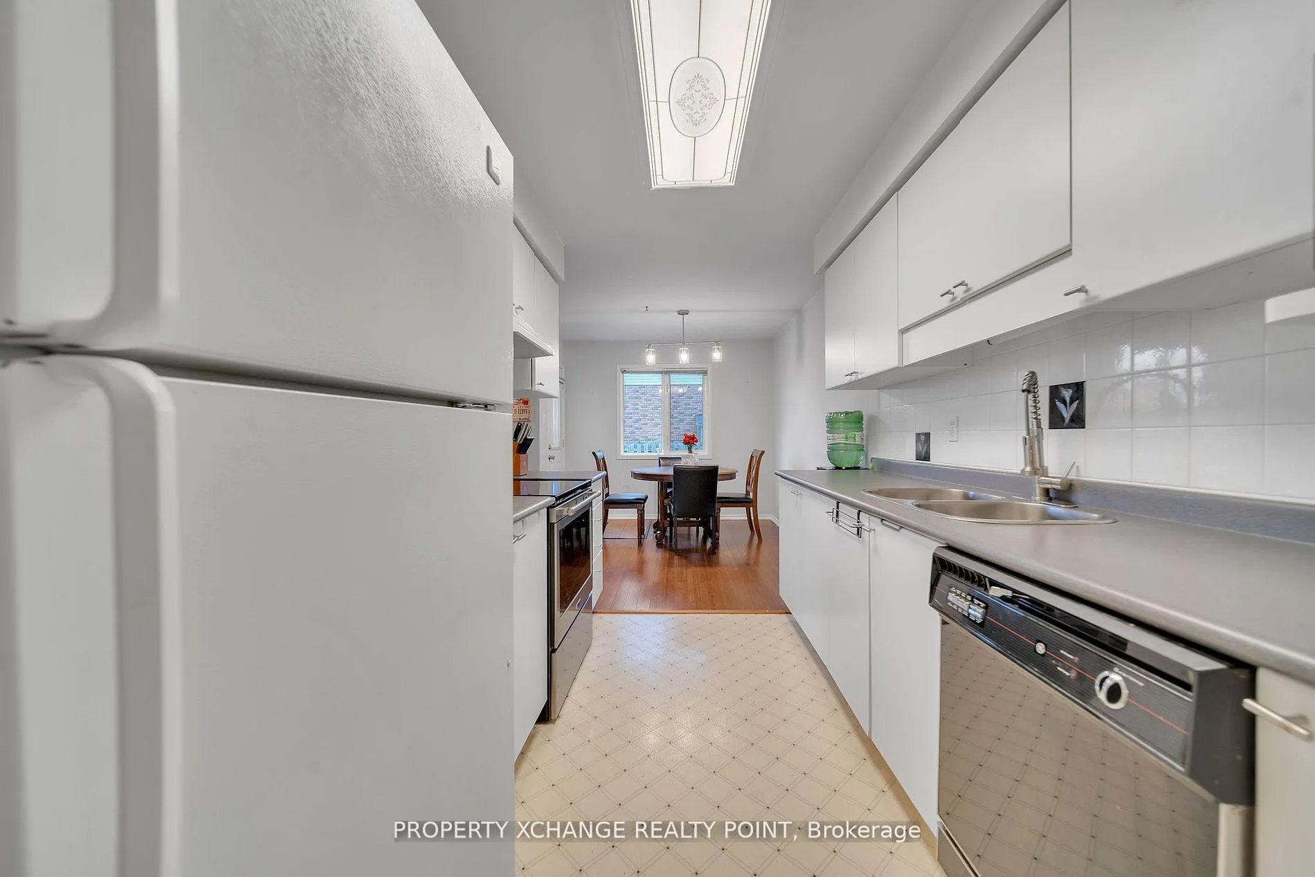 Photo 17 of 244 Candlewood Drive, Hamilton, Stoney Creek Mountain — HOMEH