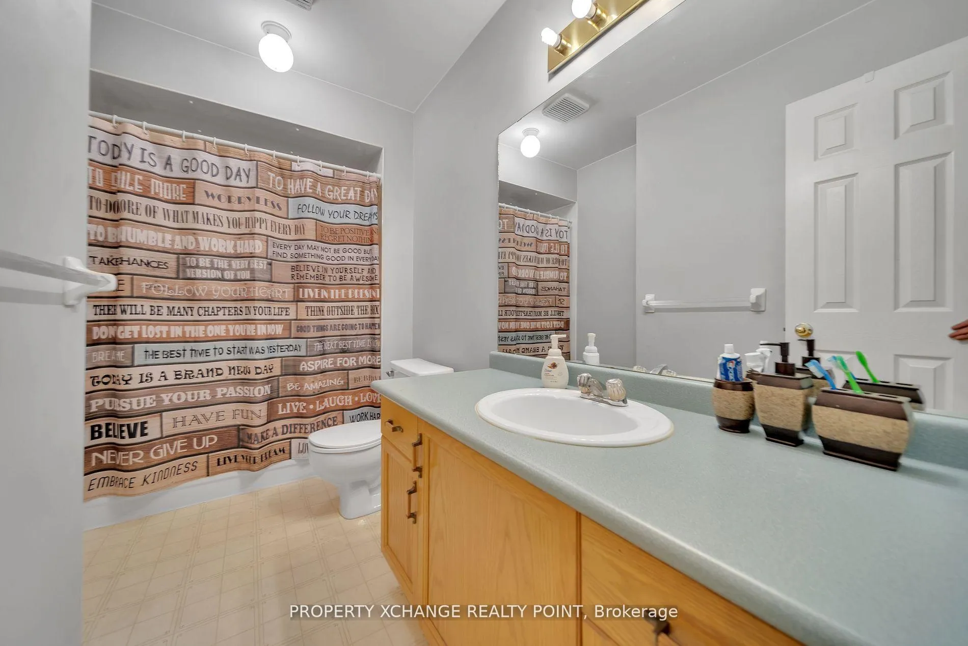 Photo 22 of 244 Candlewood Drive, Hamilton, Stoney Creek Mountain — HOMEH