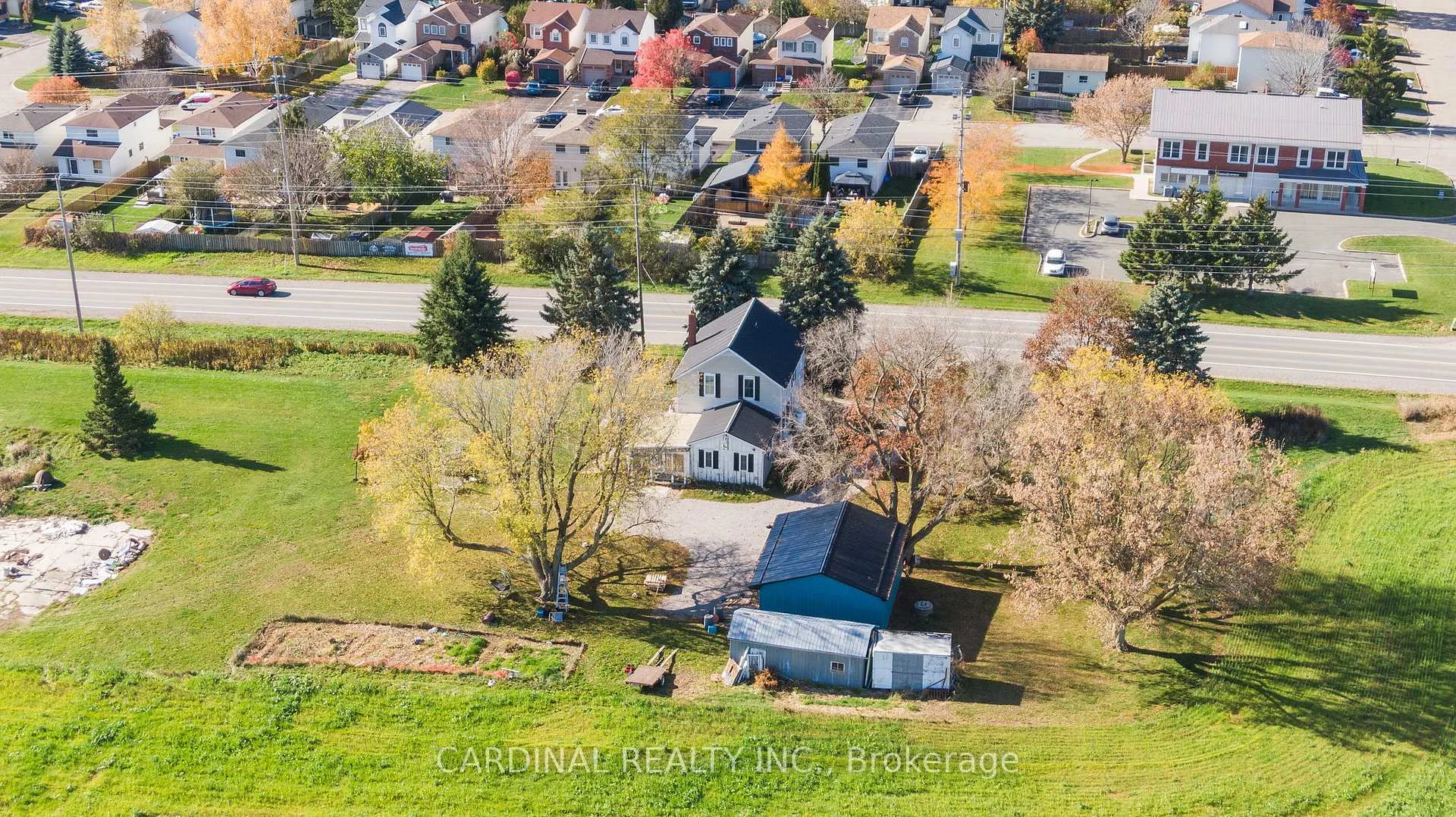 Photo 2 of 1699 Hamilton Road, Hamilton Township, Rural Hamilton — HOMEH