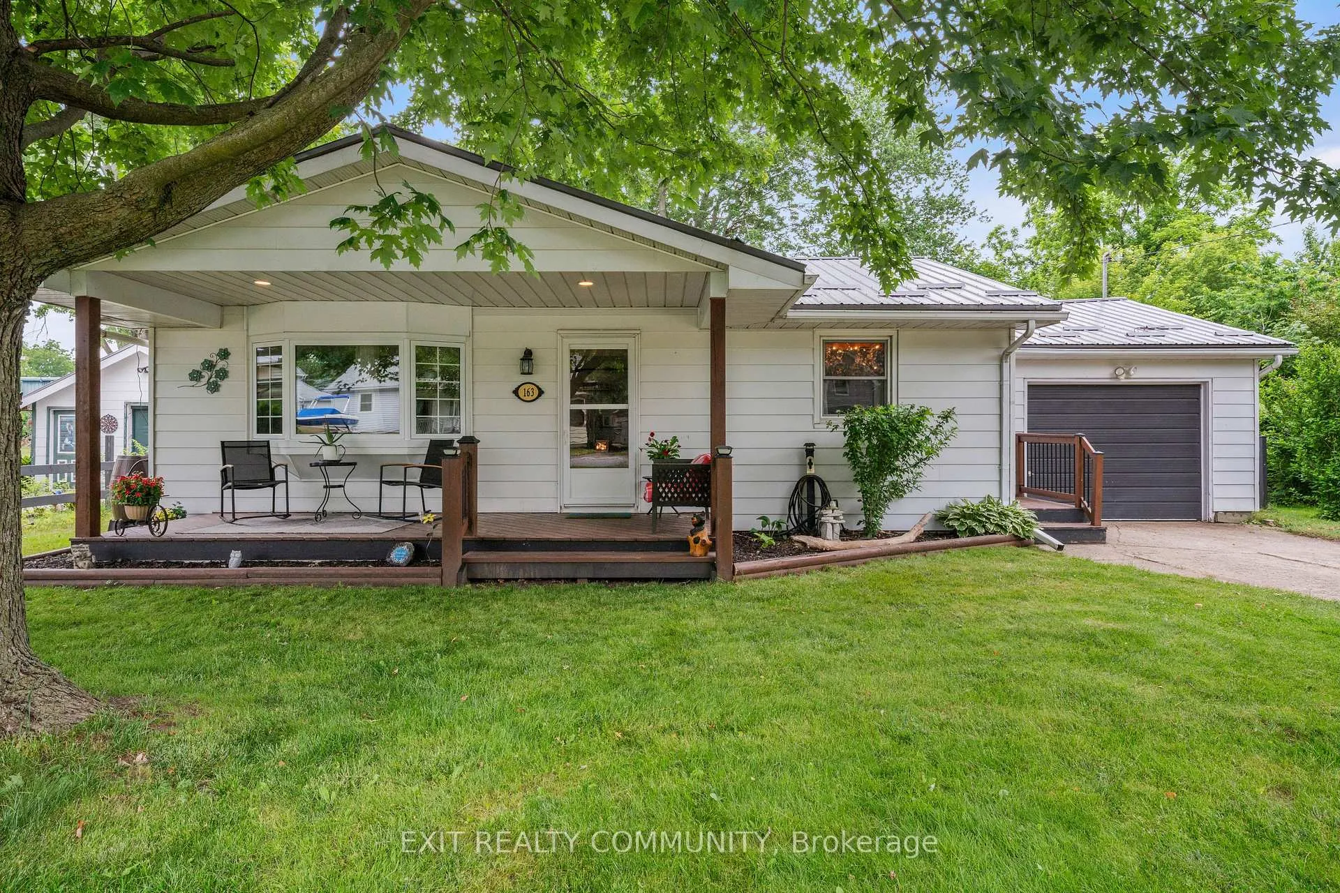 Photo 1 of 163 Elm Street E, Chatham-Kent, Bothwell — HOMEH