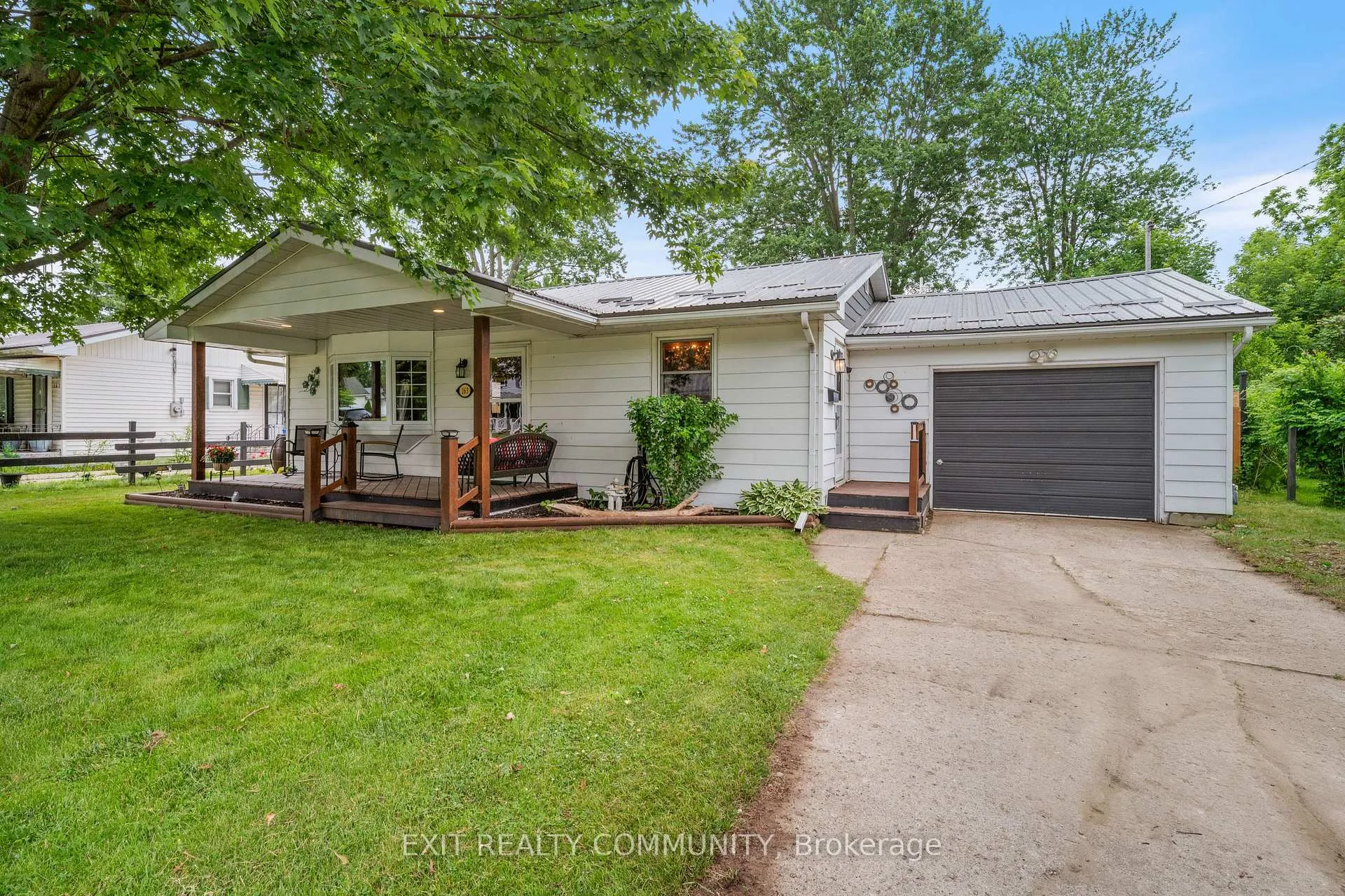 Photo 6 of 163 Elm Street E, Chatham-Kent, Bothwell — HOMEH