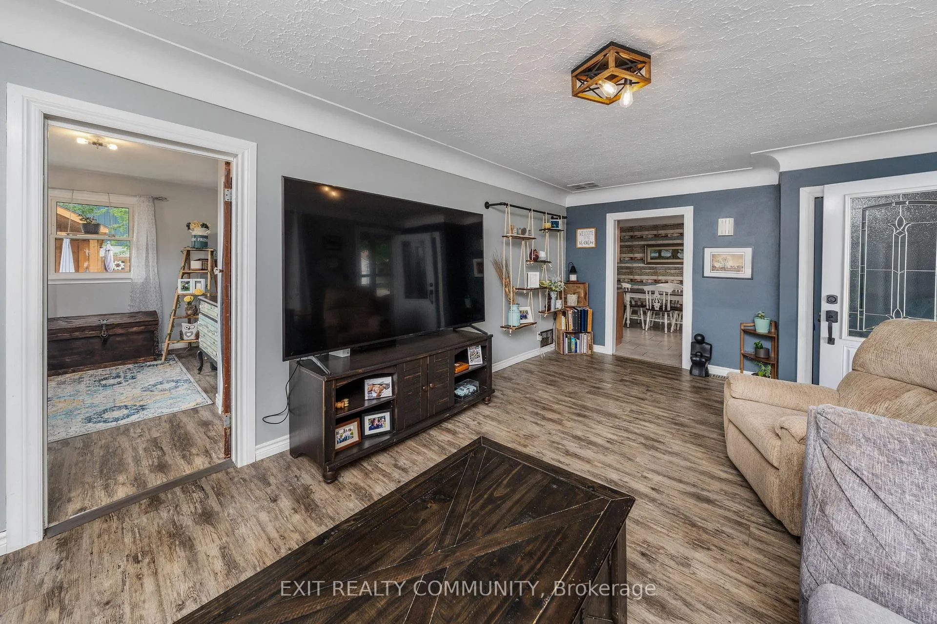 Photo 16 of 163 Elm Street E, Chatham-Kent, Bothwell — HOMEH