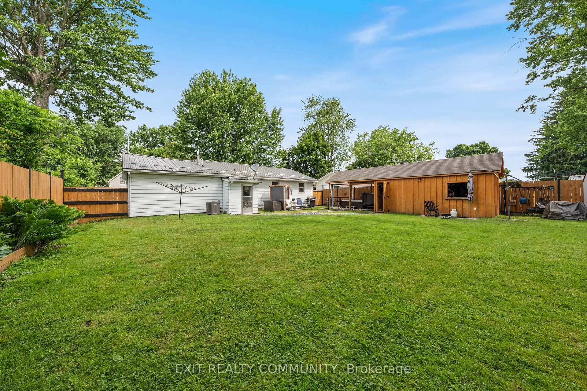 Photo 28 of 163 Elm Street E, Chatham-Kent, Bothwell — HOMEH