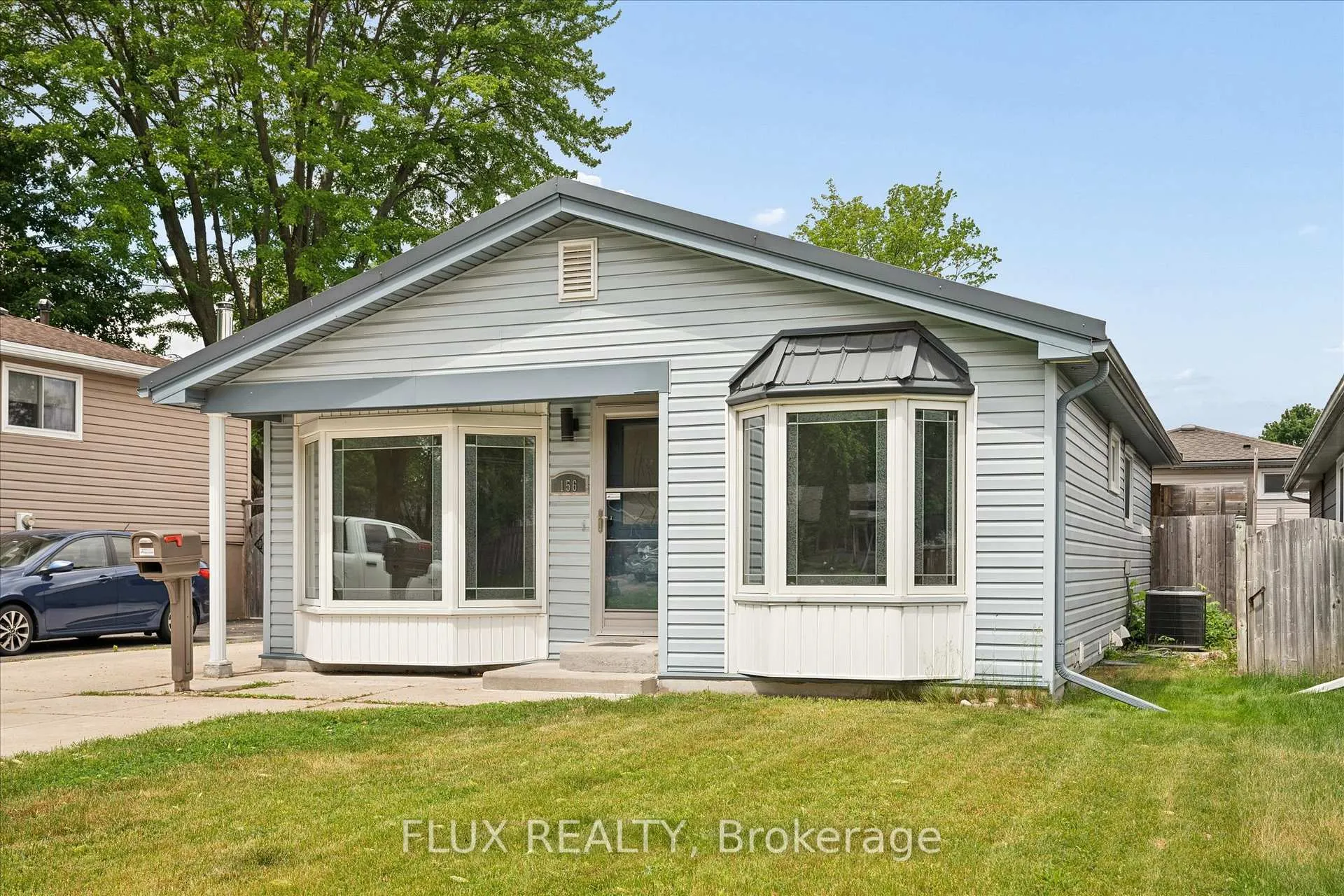 Photo 4 of 156 Traynor Avenue, Kitchener, Vanier - Kitchener — HOMEH