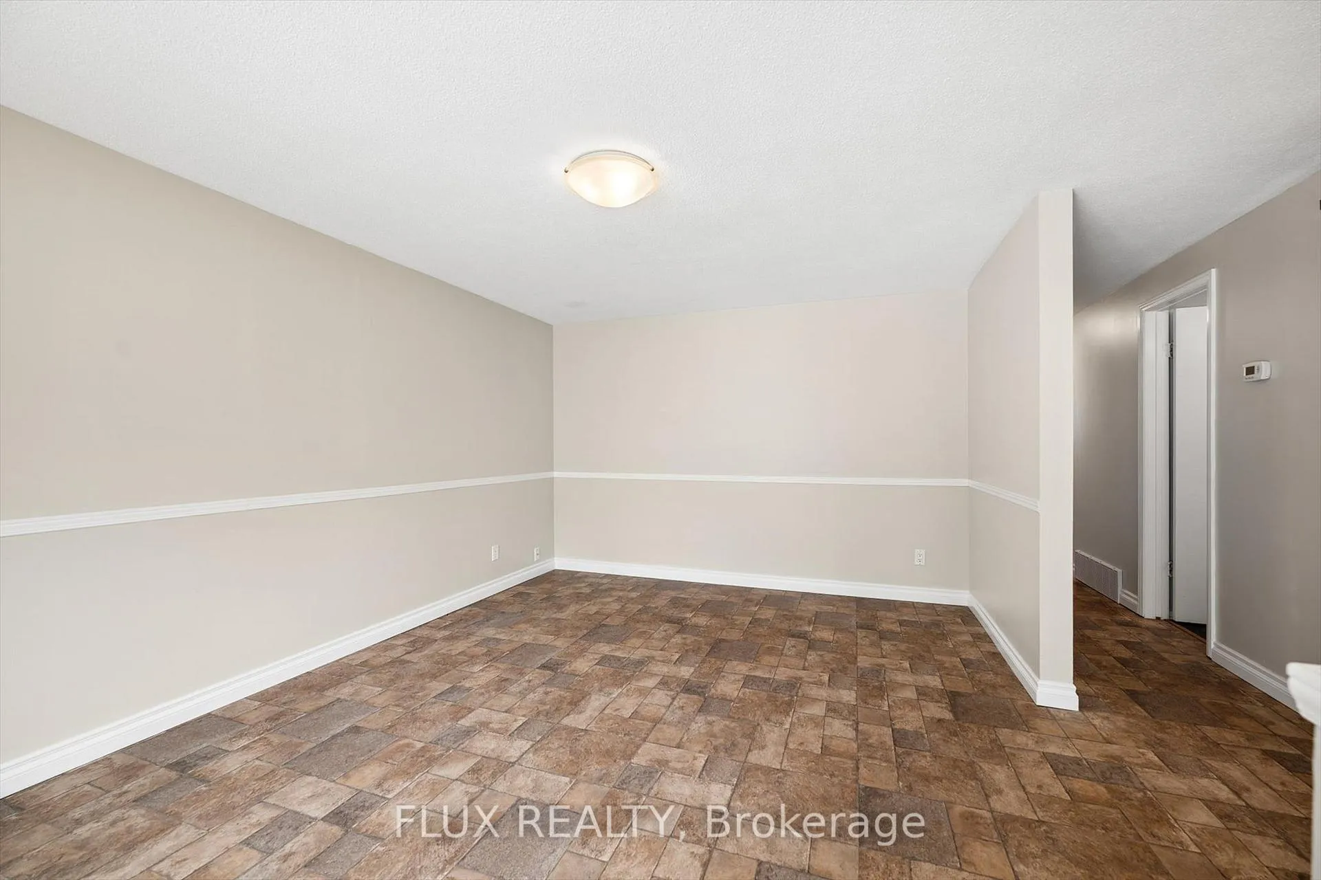 Photo 13 of 156 Traynor Avenue, Kitchener, Vanier - Kitchener — HOMEH
