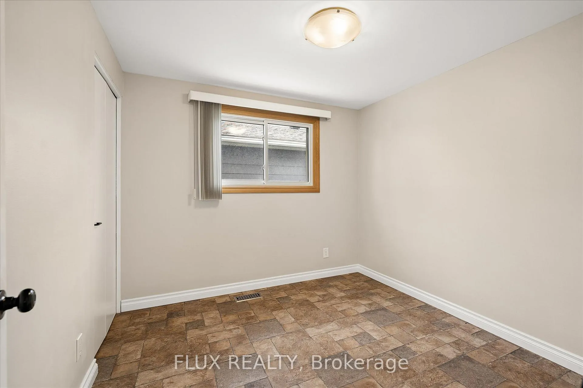 Photo 20 of 156 Traynor Avenue, Kitchener, Vanier - Kitchener — HOMEH