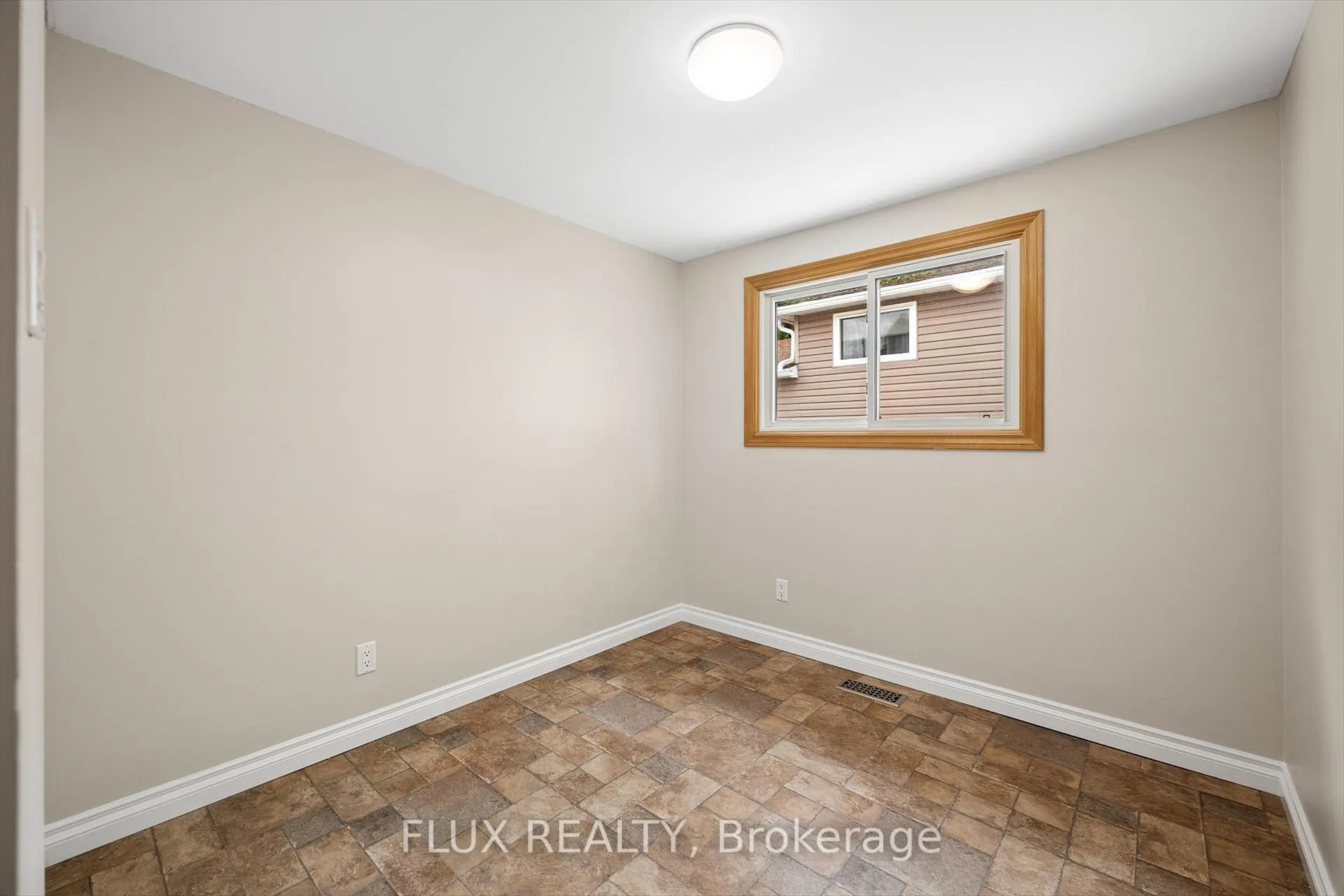 Photo 21 of 156 Traynor Avenue, Kitchener, Vanier - Kitchener — HOMEH