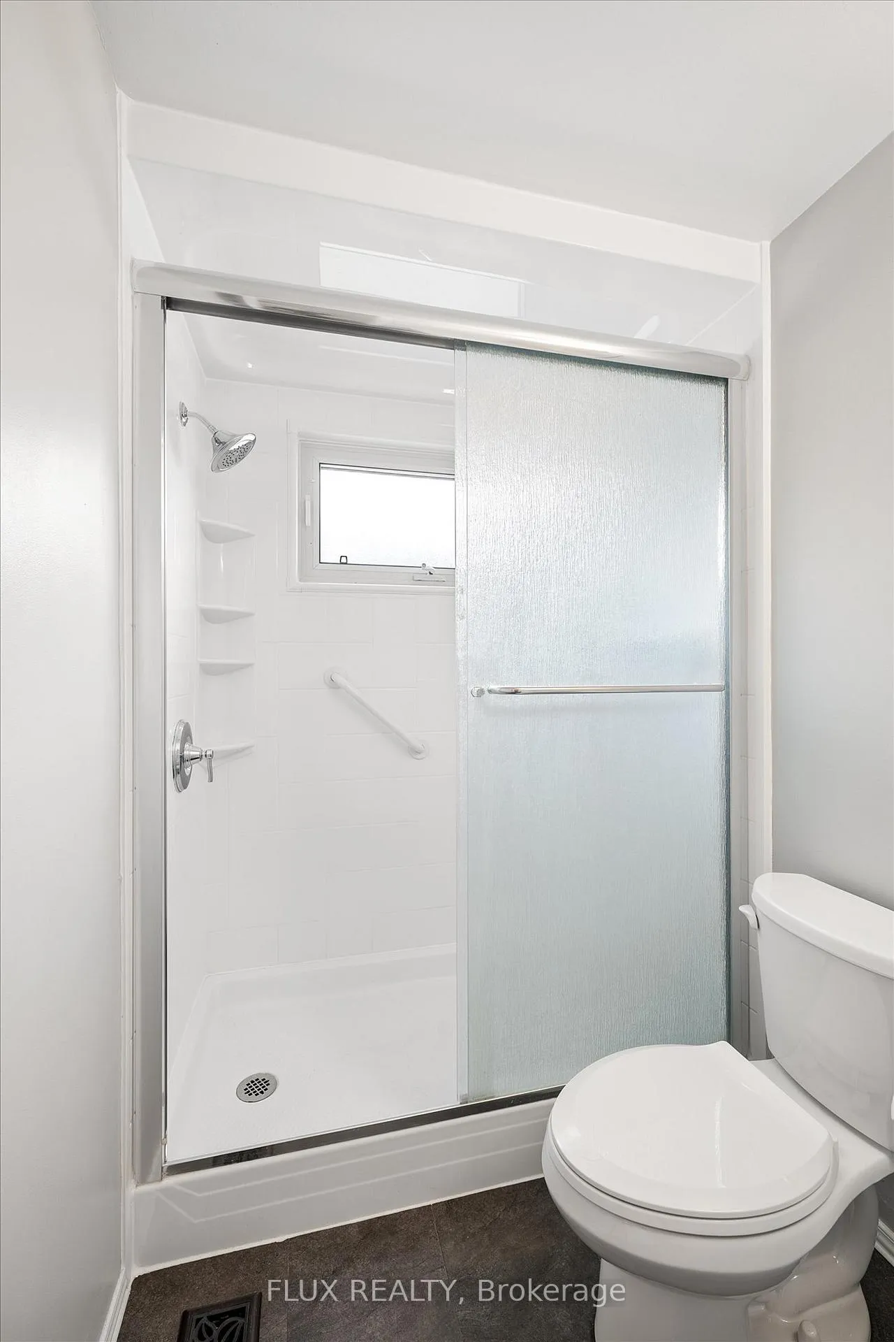 Photo 24 of 156 Traynor Avenue, Kitchener, Vanier - Kitchener — HOMEH