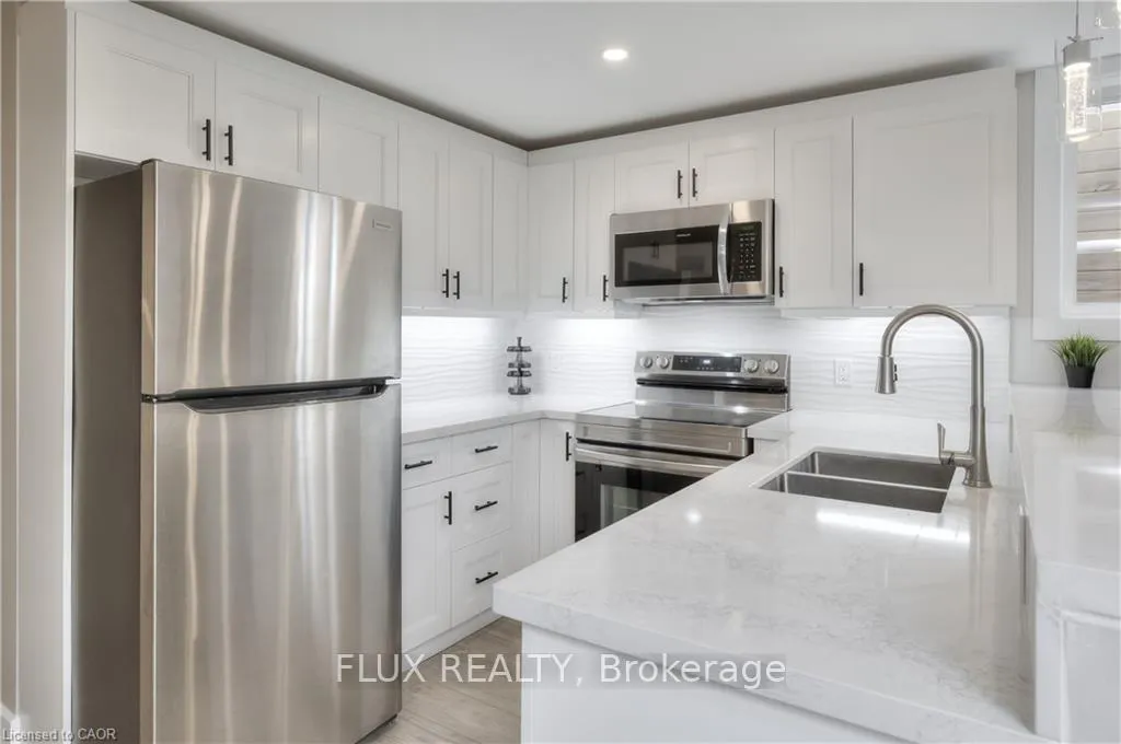 Photo 31 of 156 Traynor Avenue, Kitchener, Vanier - Kitchener — HOMEH