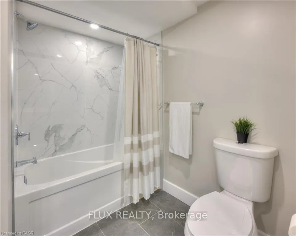 Photo 36 of 156 Traynor Avenue, Kitchener, Vanier - Kitchener — HOMEH