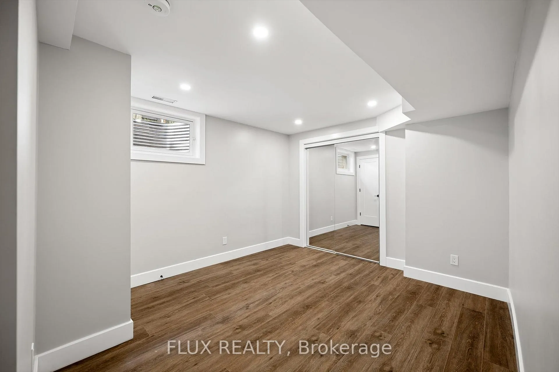 Photo 38 of 156 Traynor Avenue, Kitchener, Vanier - Kitchener — HOMEH