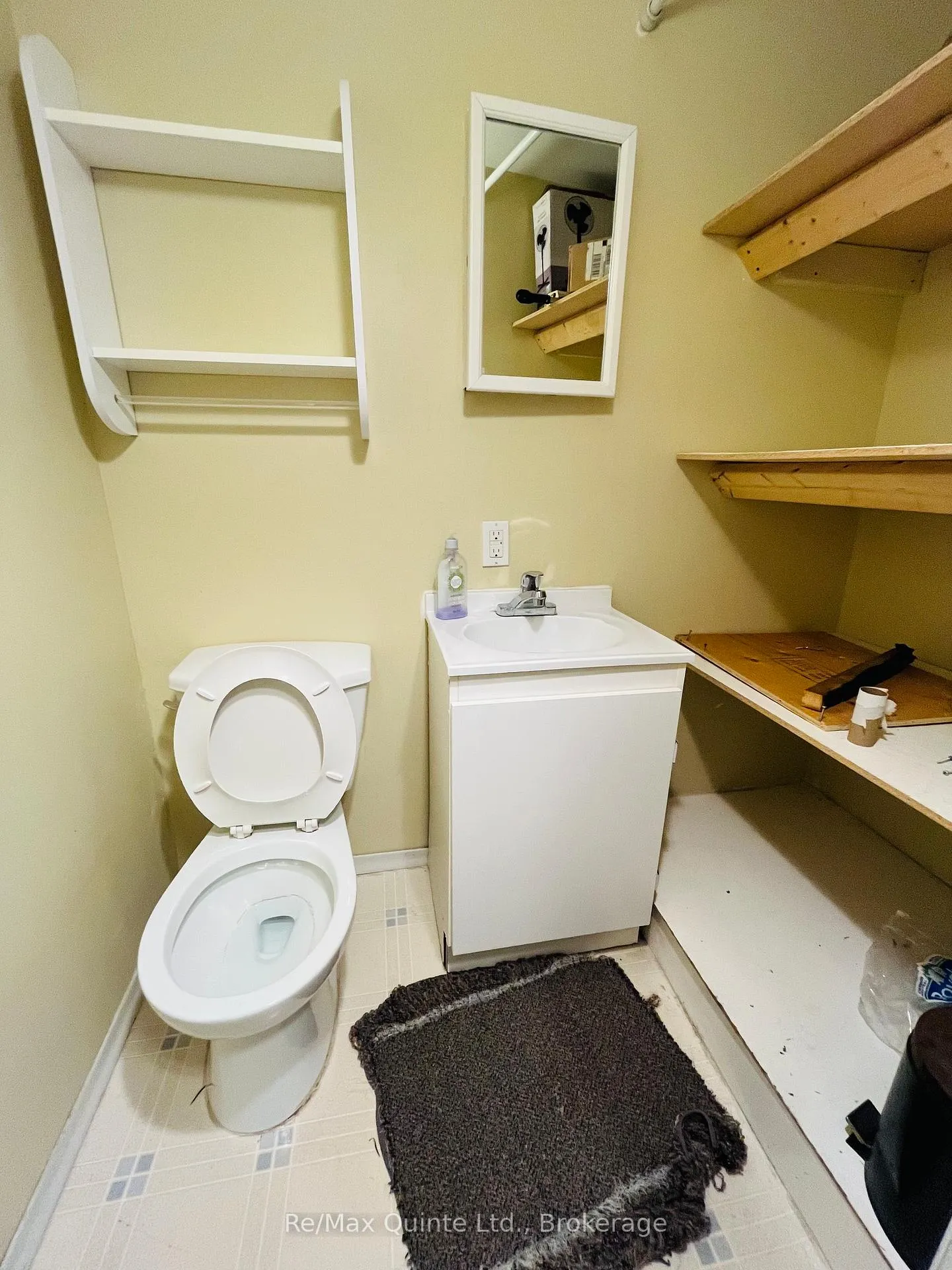 Photo 23 of 10 Shamrock Road, Belleville, Belleville Ward — HOMEH