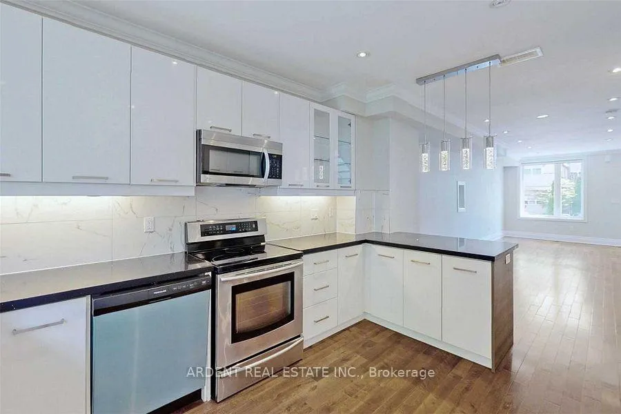 Photo 11 of 486 Main Street, Toronto, Woodbine-Lumsden — HOMEH