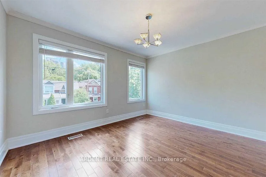 Photo 20 of 486 Main Street, Toronto, Woodbine-Lumsden — HOMEH
