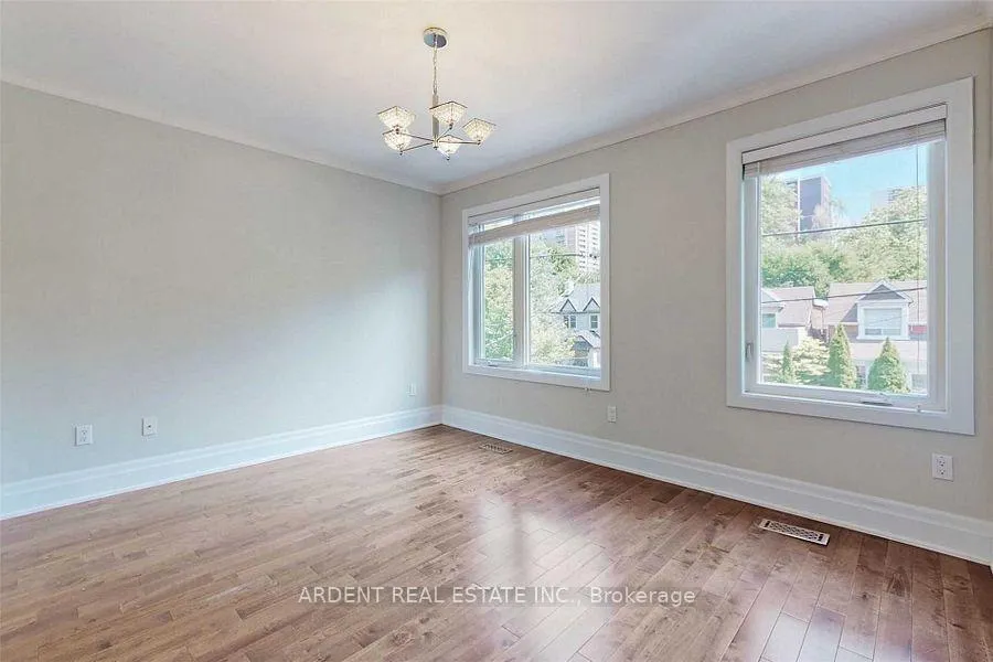 Photo 21 of 486 Main Street, Toronto, Woodbine-Lumsden — HOMEH