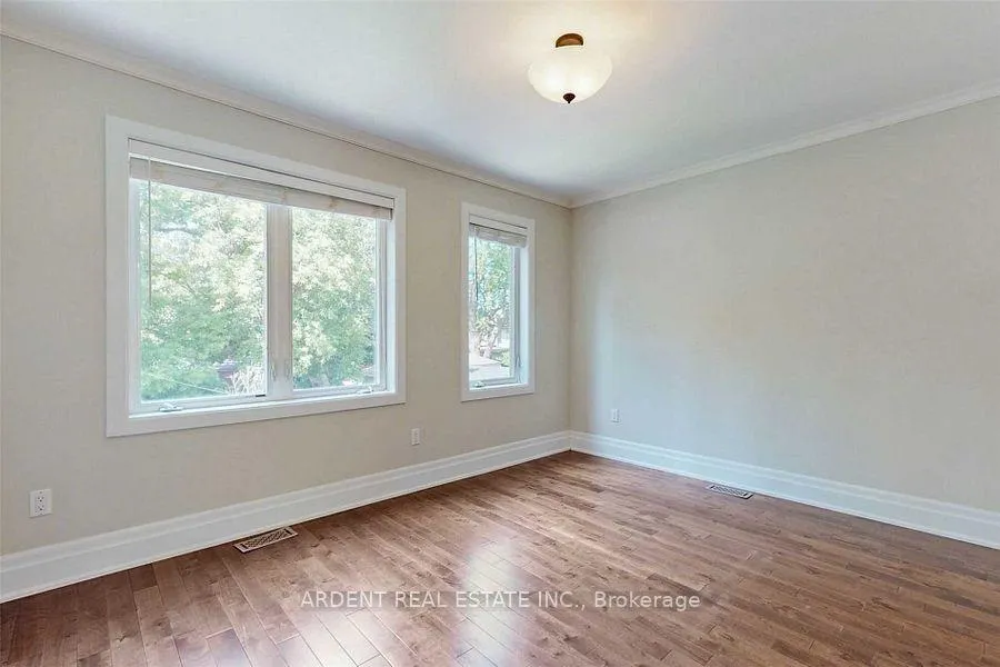 Photo 25 of 486 Main Street, Toronto, Woodbine-Lumsden — HOMEH