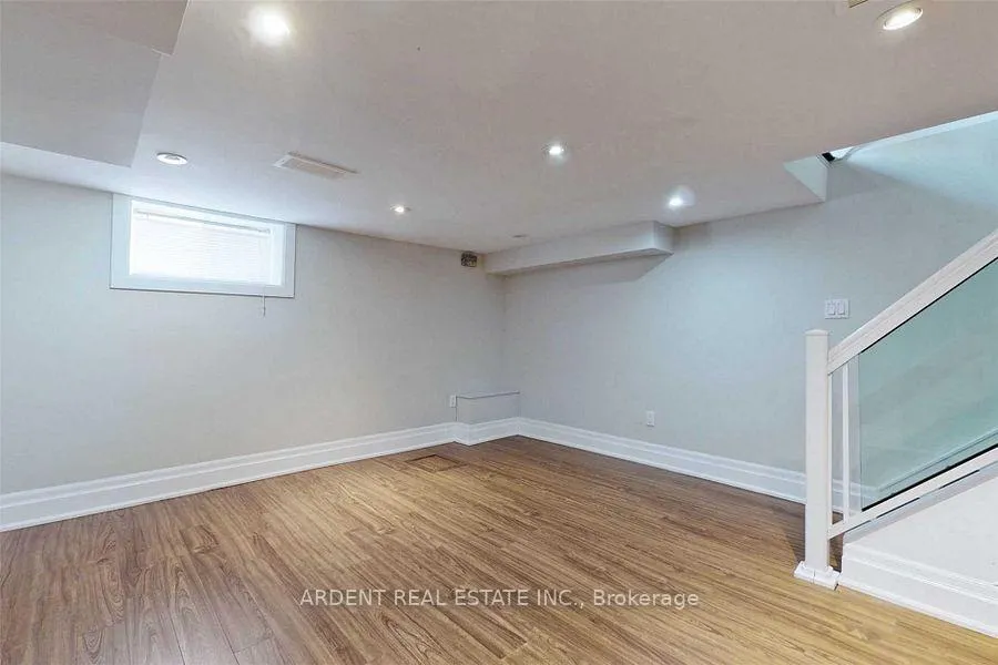 Photo 30 of 486 Main Street, Toronto, Woodbine-Lumsden — HOMEH
