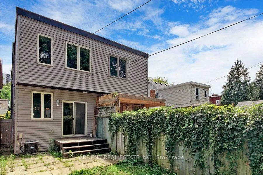 Photo 37 of 486 Main Street, Toronto, Woodbine-Lumsden — HOMEH