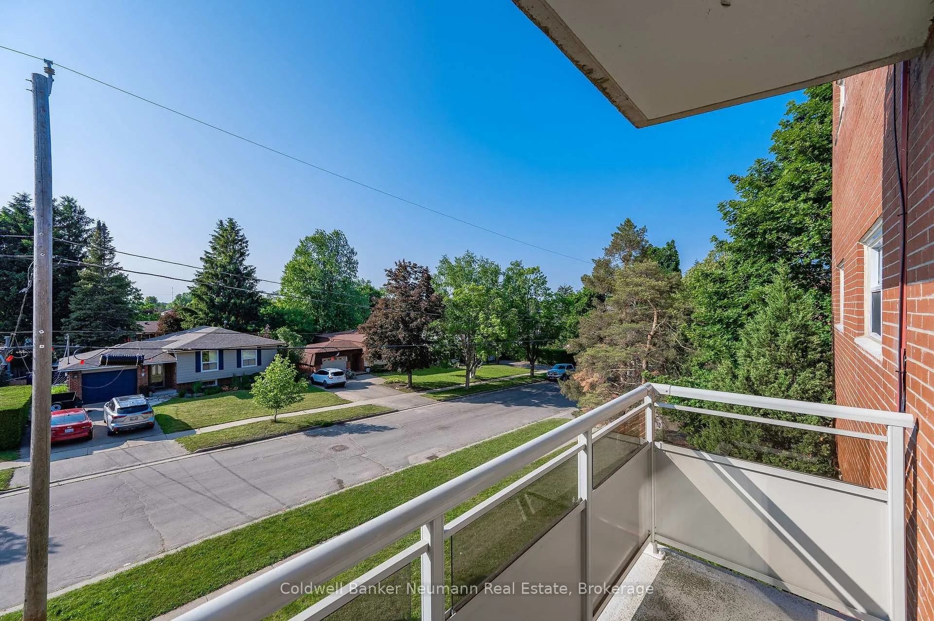 Photo 17 of 10 Glenbrook Drive, Guelph, Victoria North — HOMEH