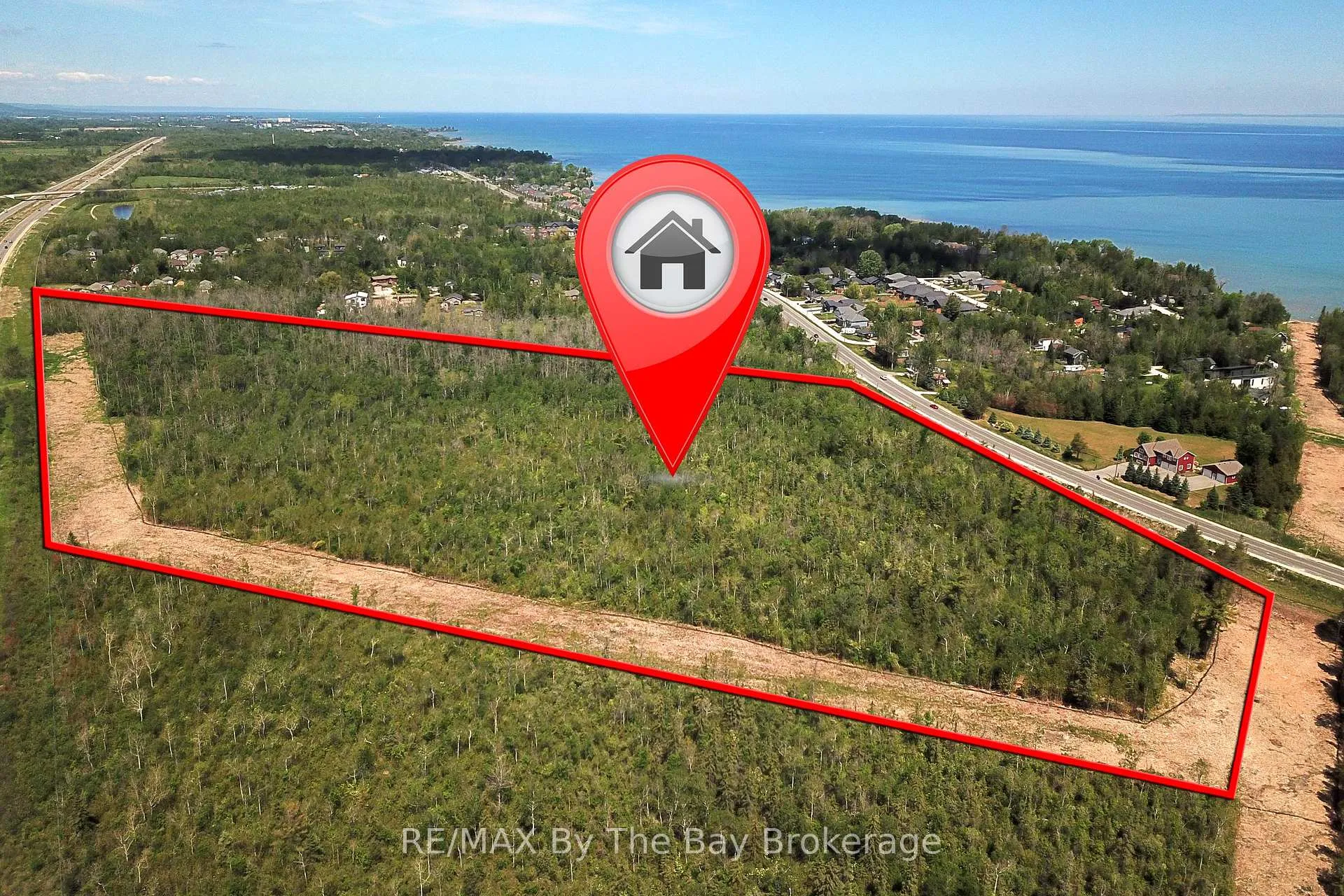 Photo 2 of 8859 Beachwood Road, Wasaga Beach — HOMEH