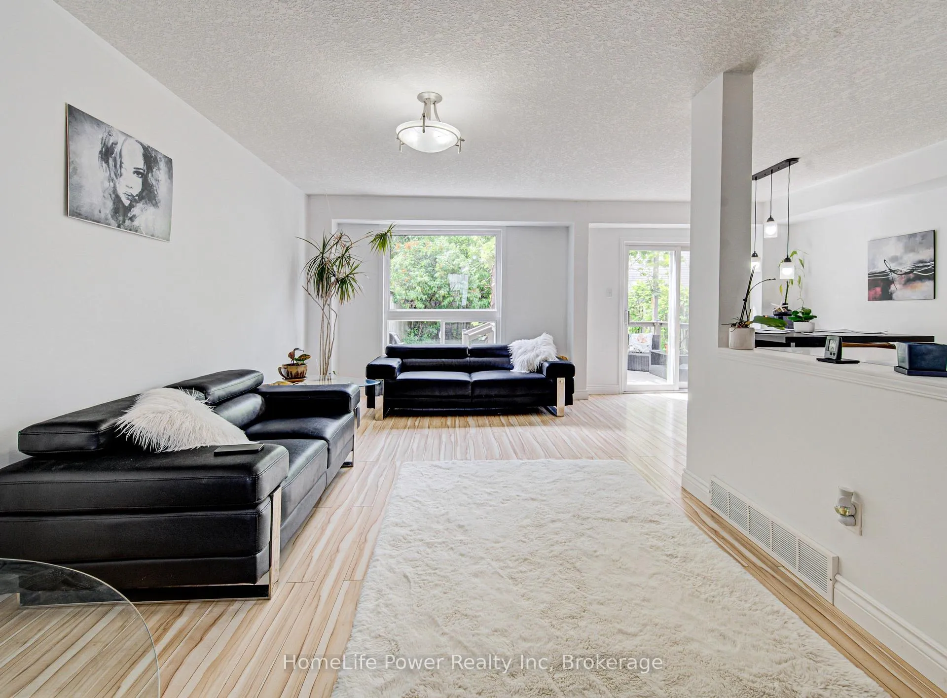Photo 8 of 533 Activa Avenue, Kitchener, Larentian West — HOMEH