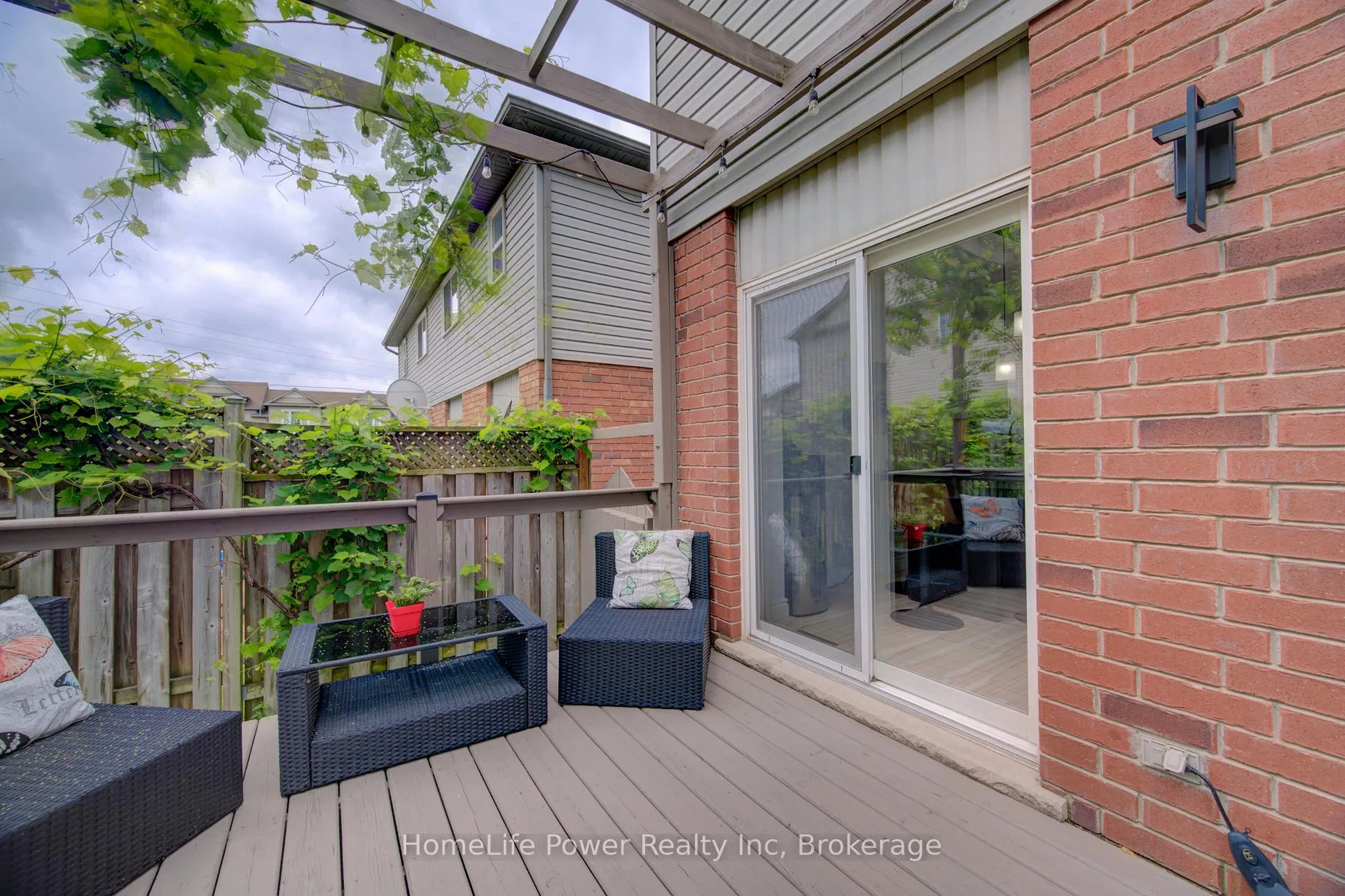 Photo 39 of 533 Activa Avenue, Kitchener, Larentian West — HOMEH