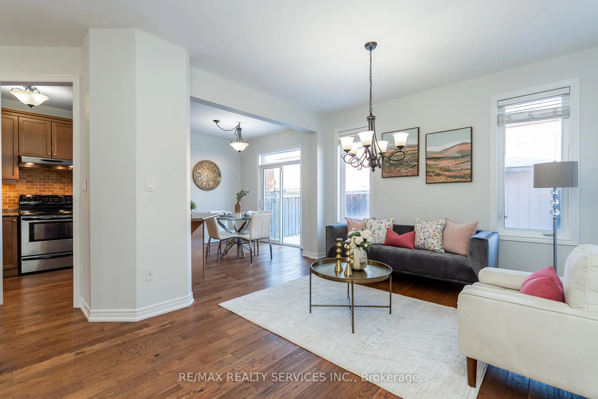 Photo 8 of 112 Amaranth Crescent, Brampton, Northwest Sandalwood Parkway — HOMEH