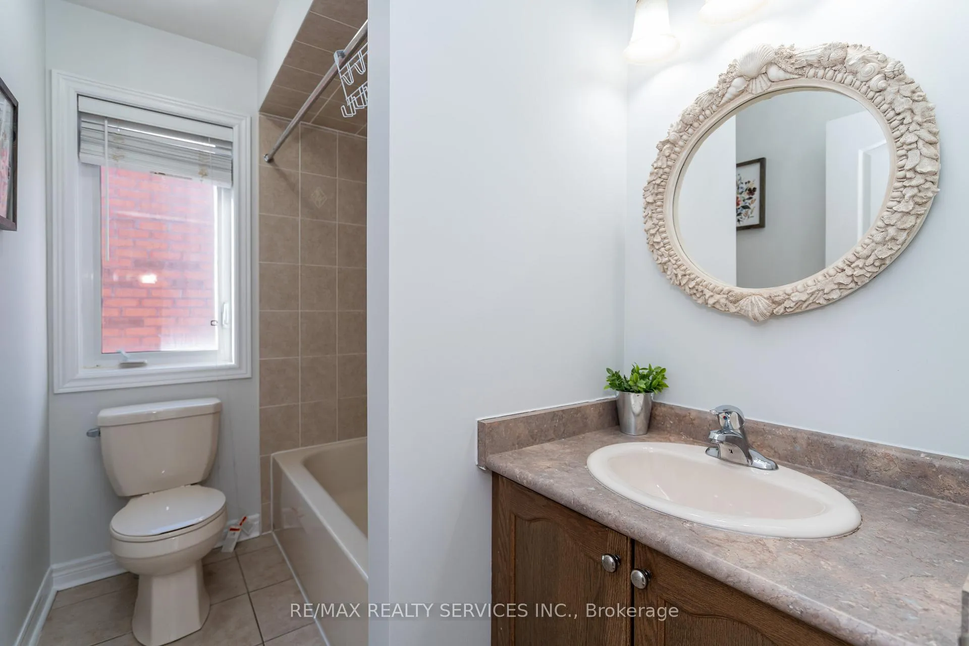 Photo 25 of 112 Amaranth Crescent, Brampton, Northwest Sandalwood Parkway — HOMEH