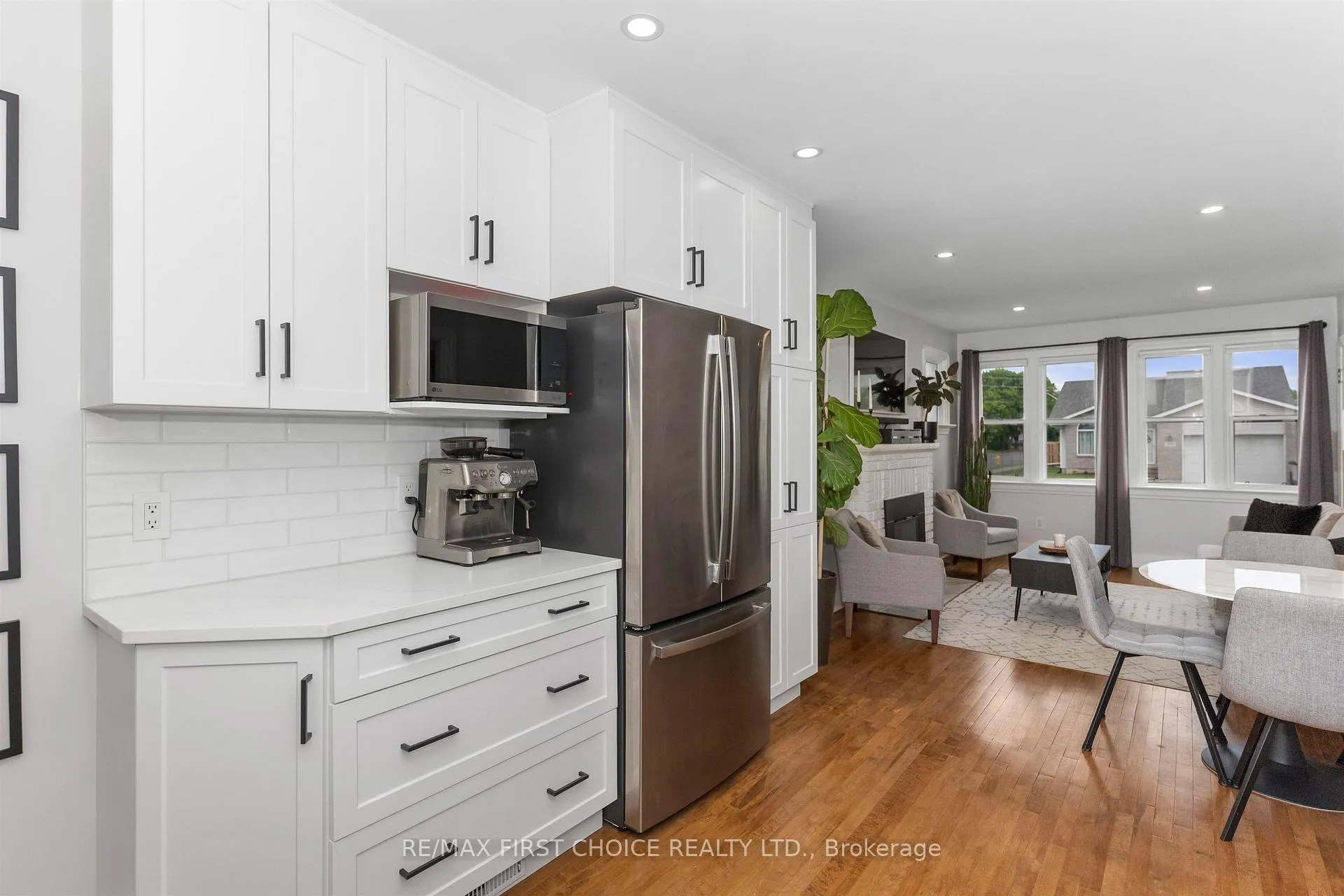 Photo 8 of 1503 Walsh Street E, Thunder Bay, Hyde Park — HOMEH