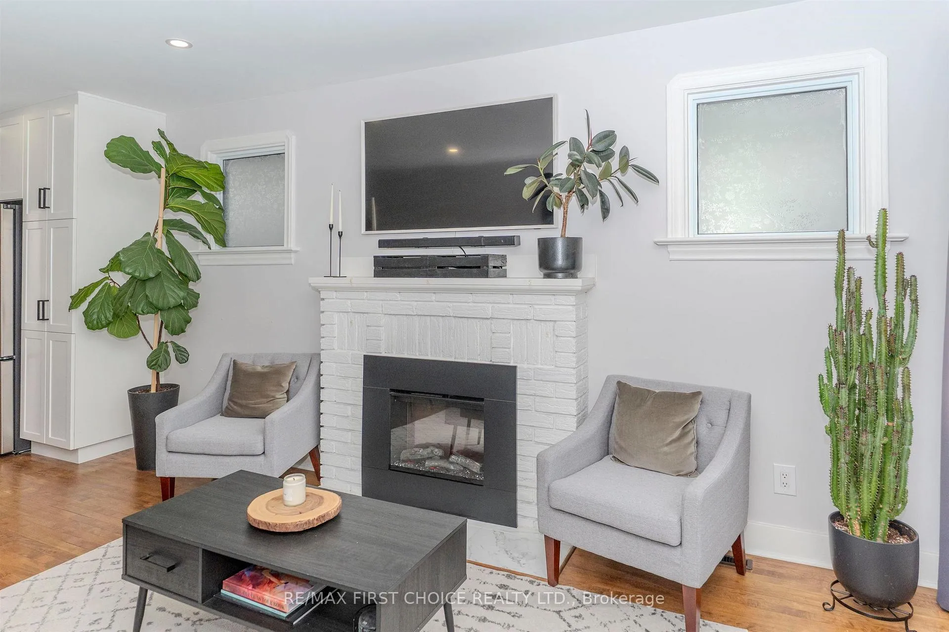 Photo 14 of 1503 Walsh Street E, Thunder Bay, Hyde Park — HOMEH
