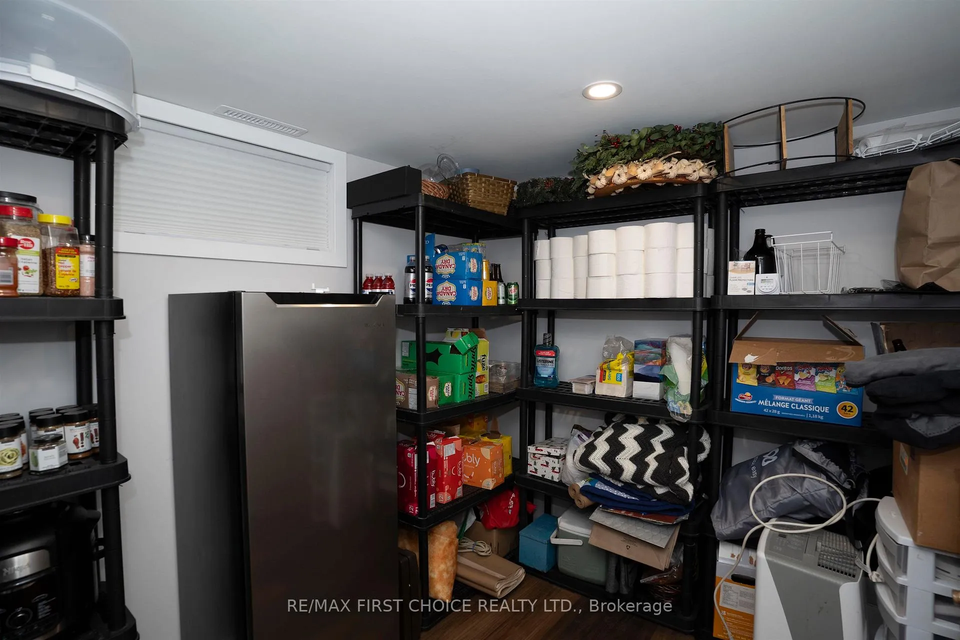 Photo 35 of 1503 Walsh Street E, Thunder Bay, Hyde Park — HOMEH