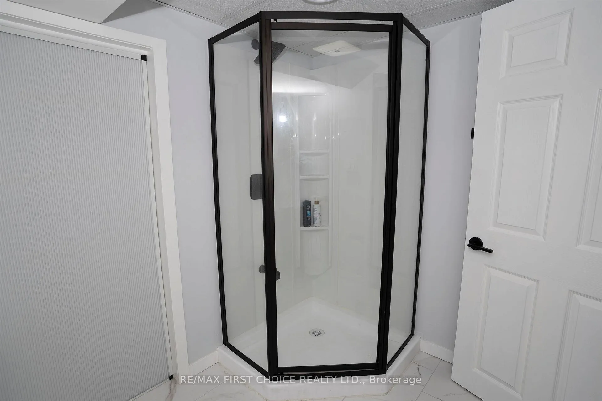 Photo 37 of 1503 Walsh Street E, Thunder Bay, Hyde Park — HOMEH