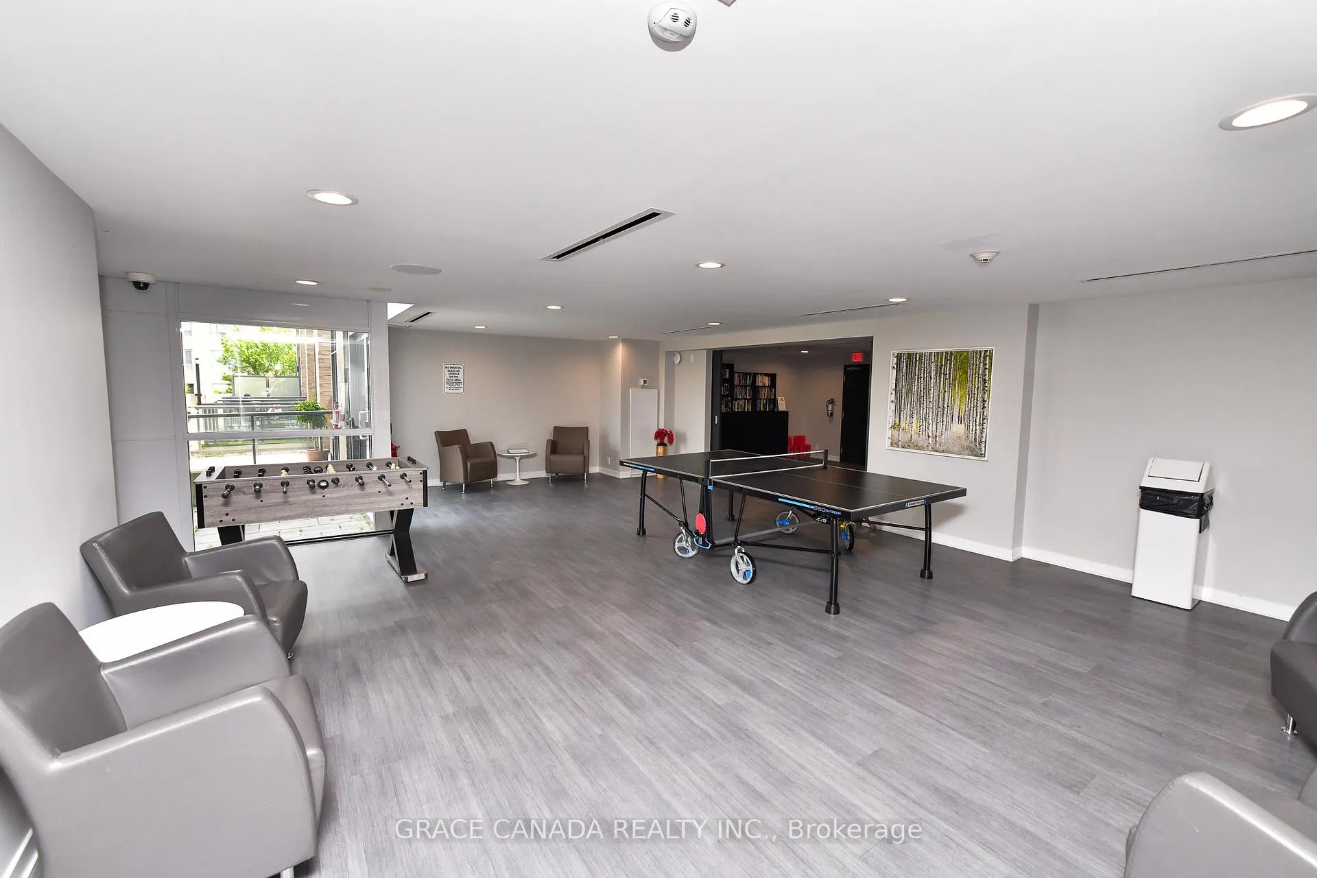Photo 10 of Unit 508, 1940 Ironstone Drive, Burlington, Uptown — HOMEH