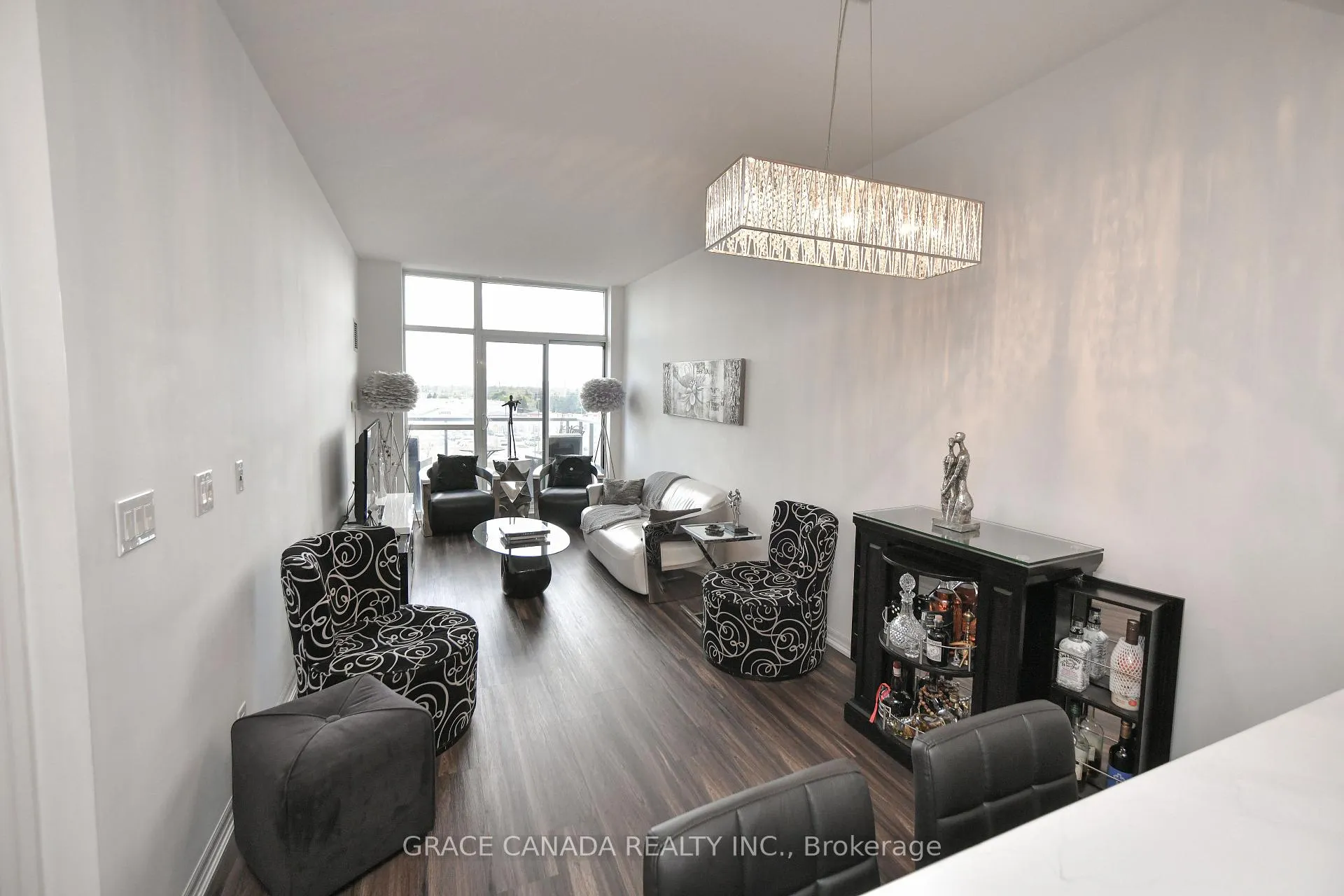 Photo 16 of Unit 508, 1940 Ironstone Drive, Burlington, Uptown — HOMEH