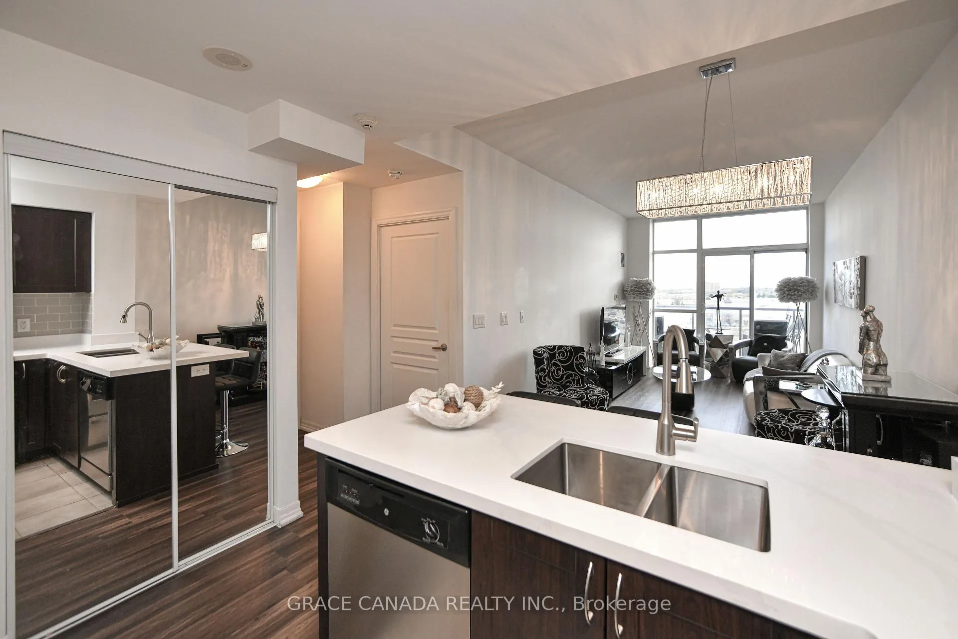 Photo 21 of Unit 508, 1940 Ironstone Drive, Burlington, Uptown — HOMEH