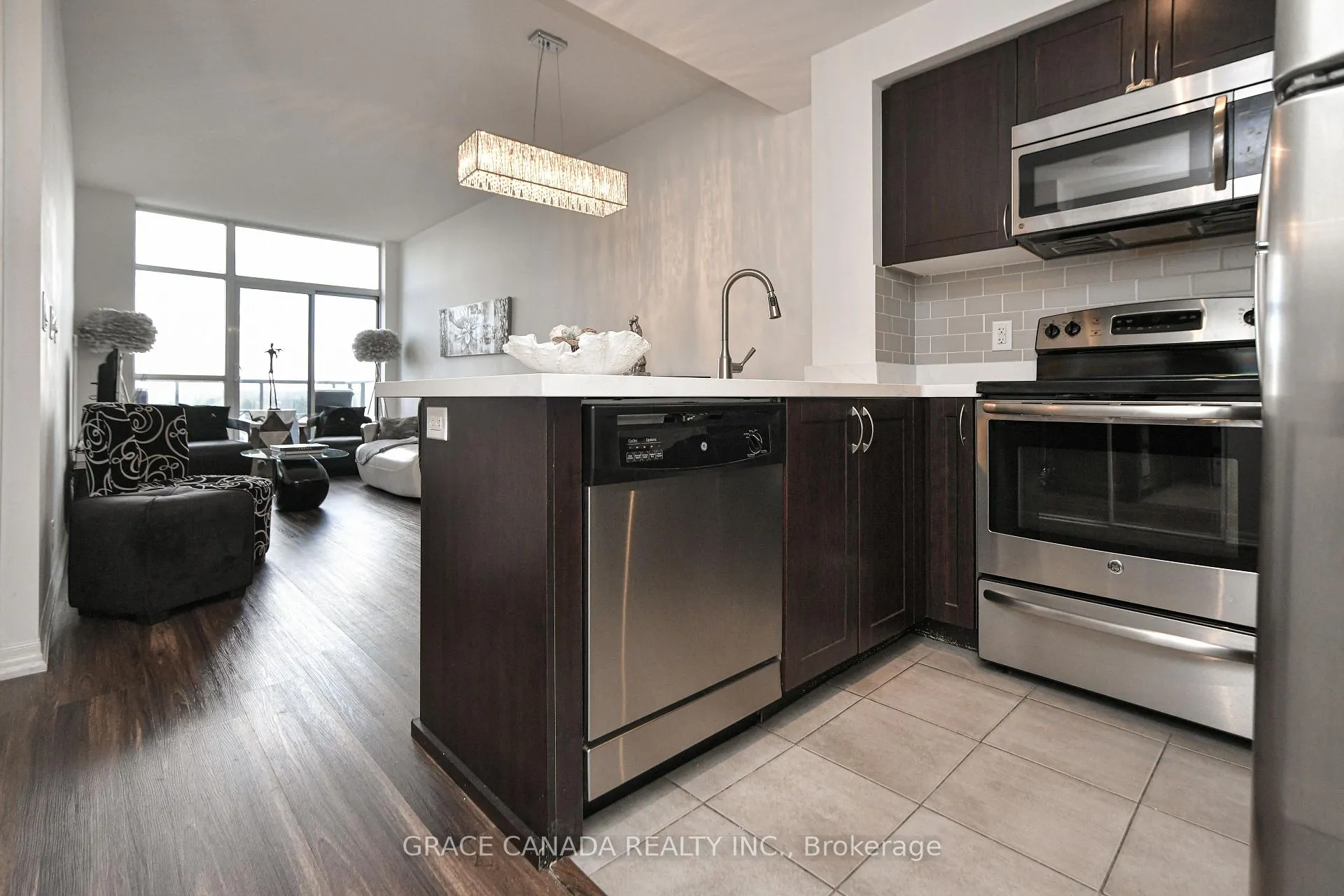 Photo 23 of Unit 508, 1940 Ironstone Drive, Burlington, Uptown — HOMEH