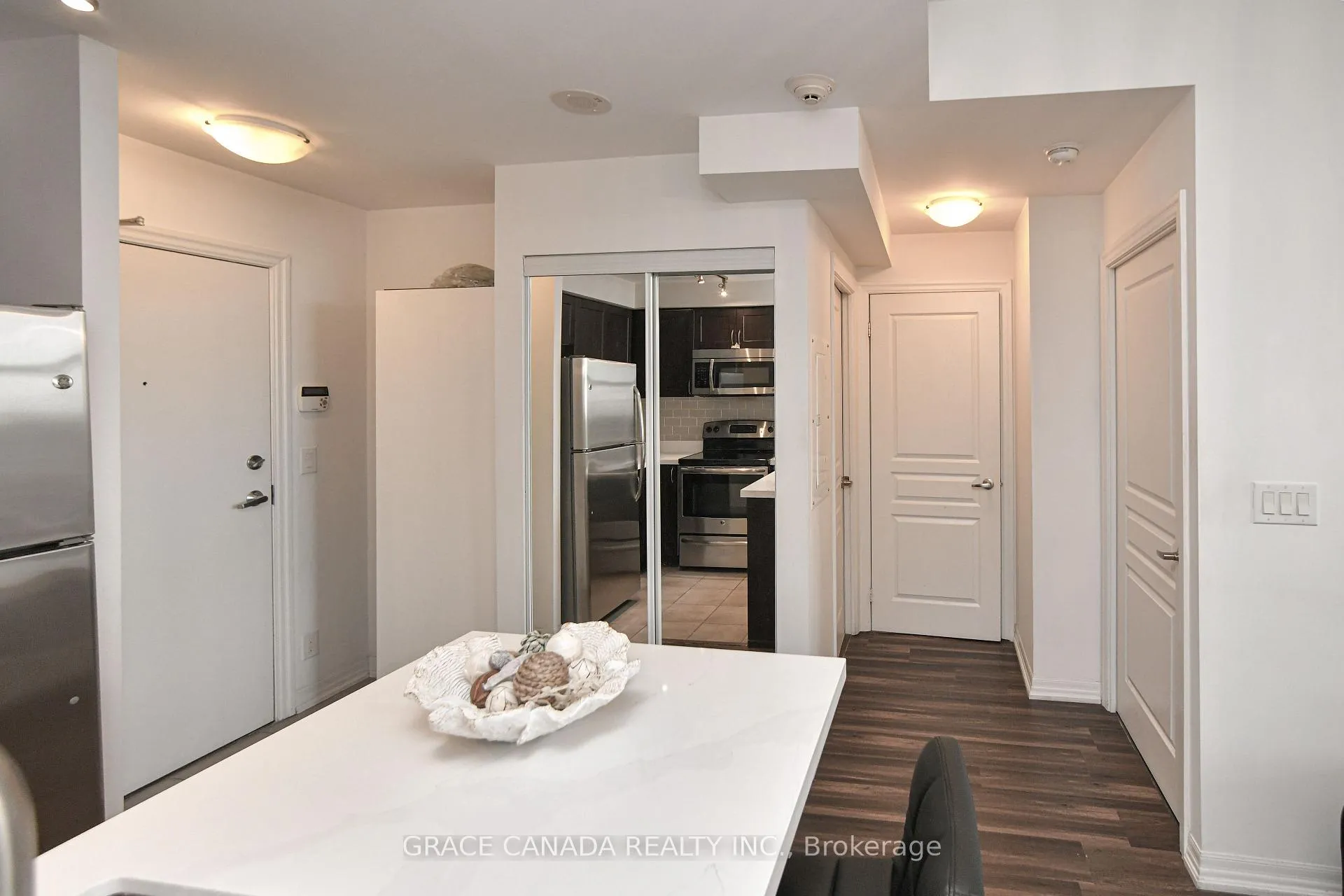Photo 26 of Unit 508, 1940 Ironstone Drive, Burlington, Uptown — HOMEH