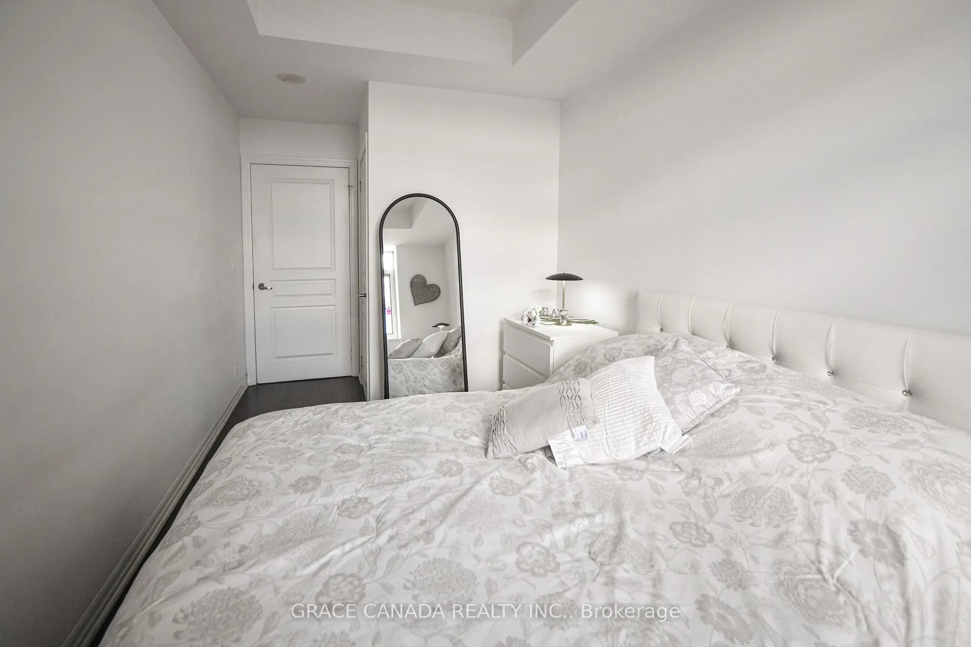 Photo 29 of Unit 508, 1940 Ironstone Drive, Burlington, Uptown — HOMEH