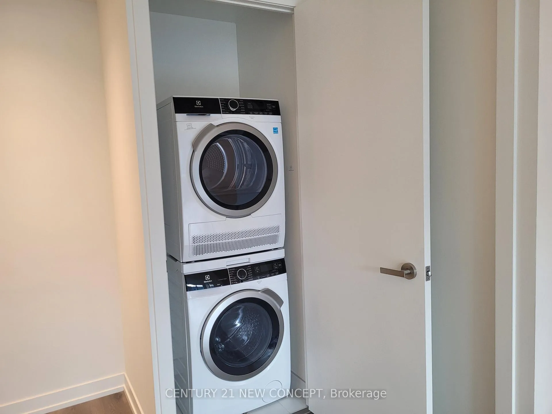 Photo 15 of Unit 3909, 138 Downes Street, Toronto, Waterfront Communities — HOMEH